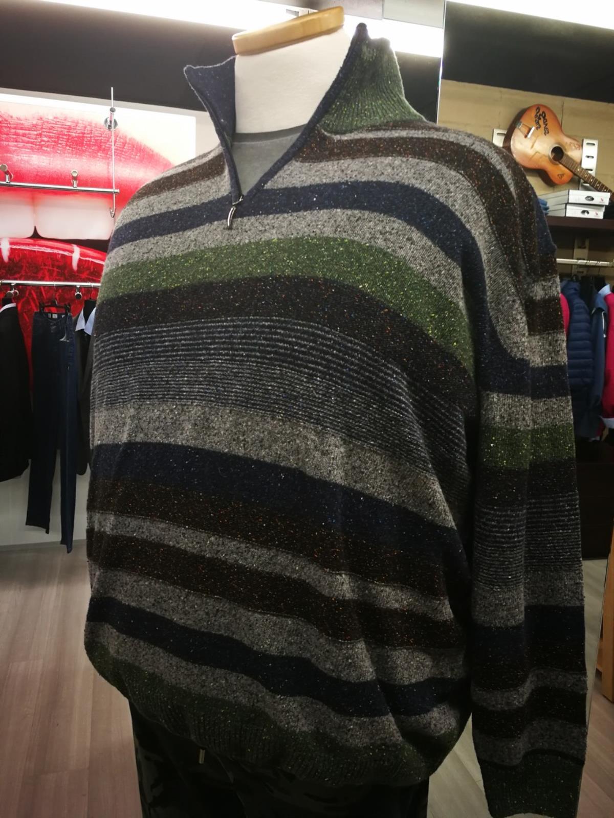 4937
