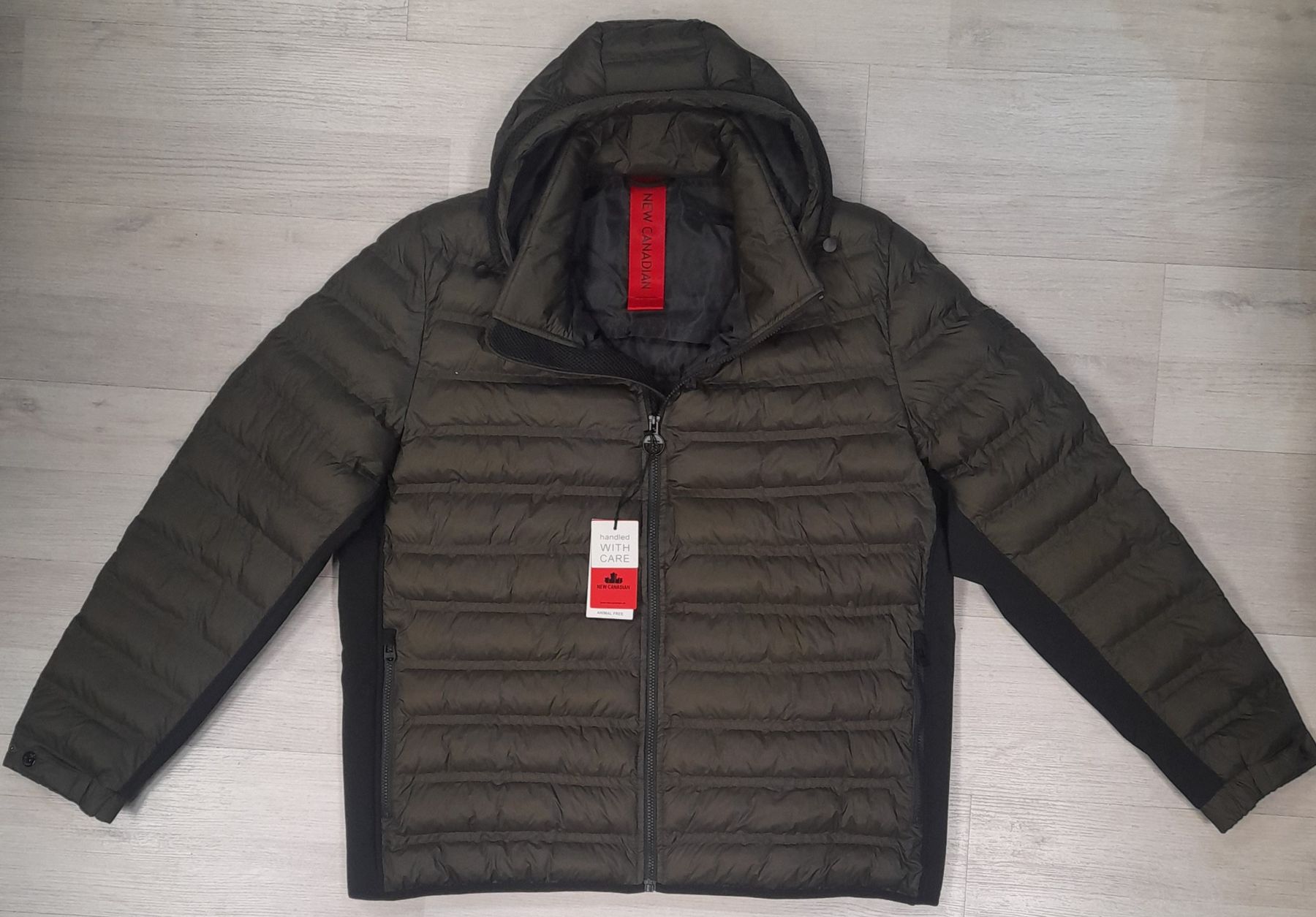 Giaccone con cappuccio staccabile New Canadian articolo 5121