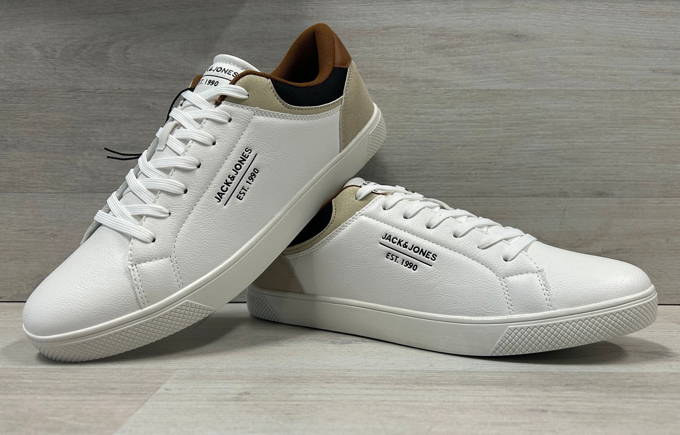 Sneakers uomo bianche Jack&Jones in ecopelle