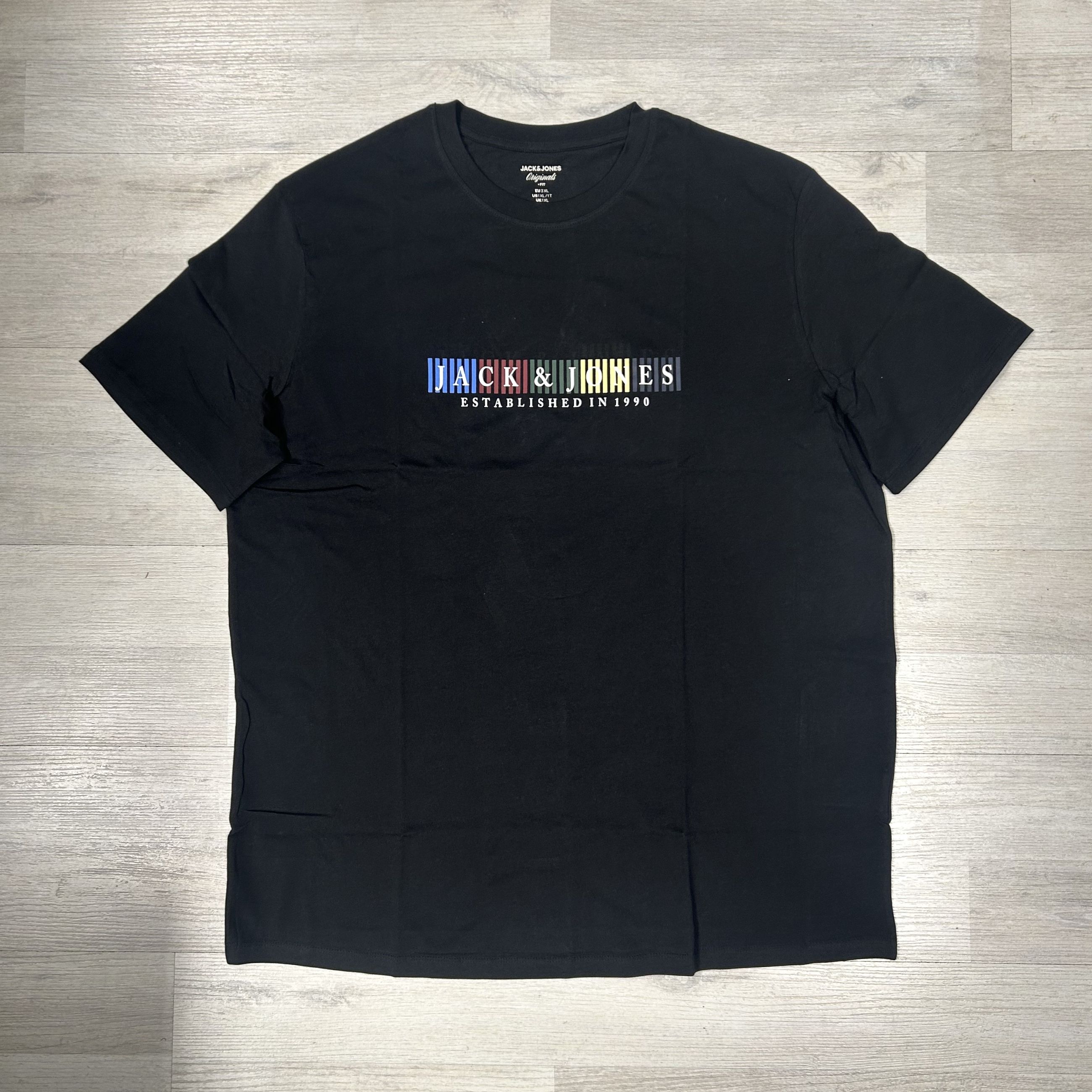 T-shirt uomo taglie grandi Jack&Jones, con logo stampato sul petto