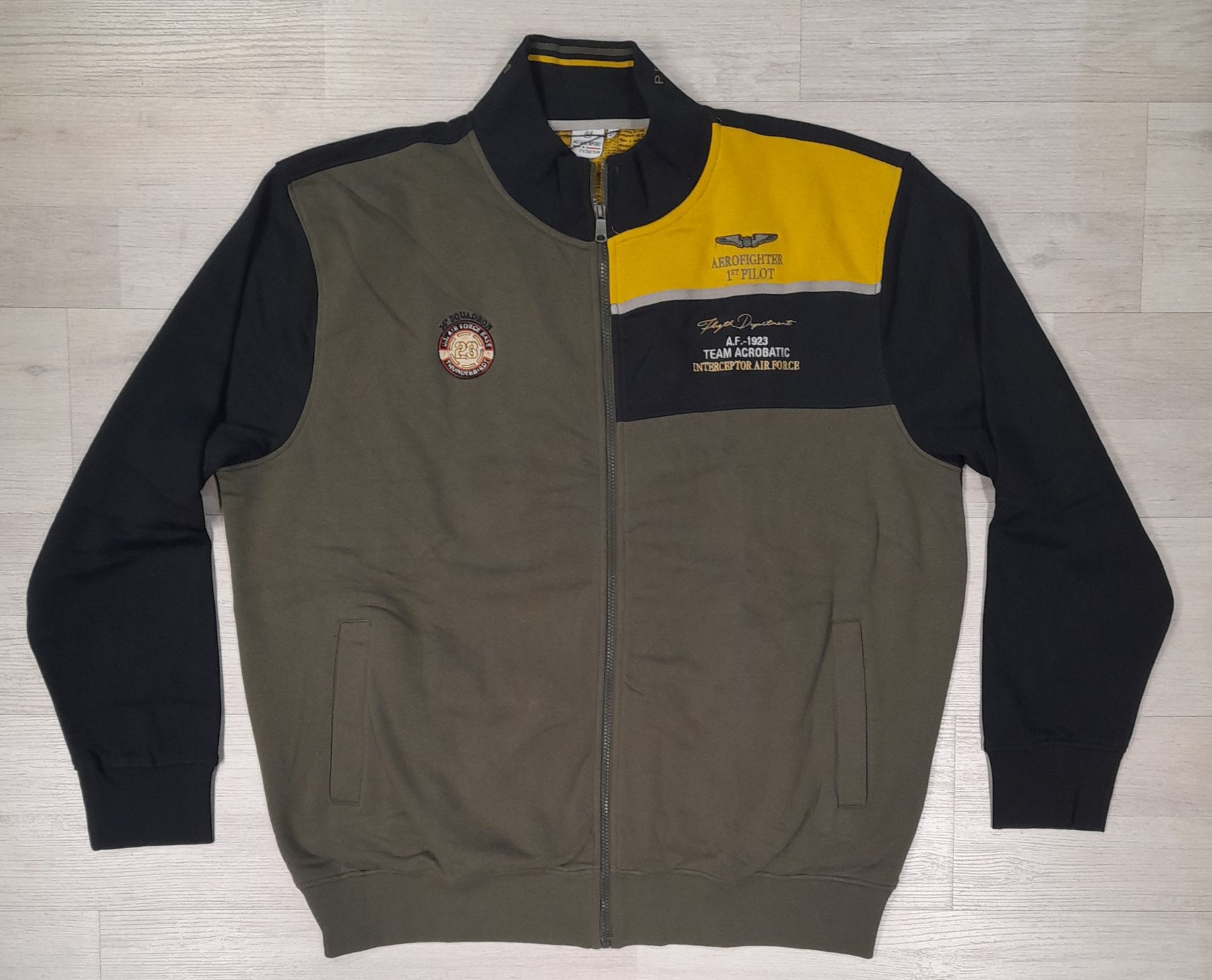 Felpa bicolor No Way Sport articolo SB23824/CONF