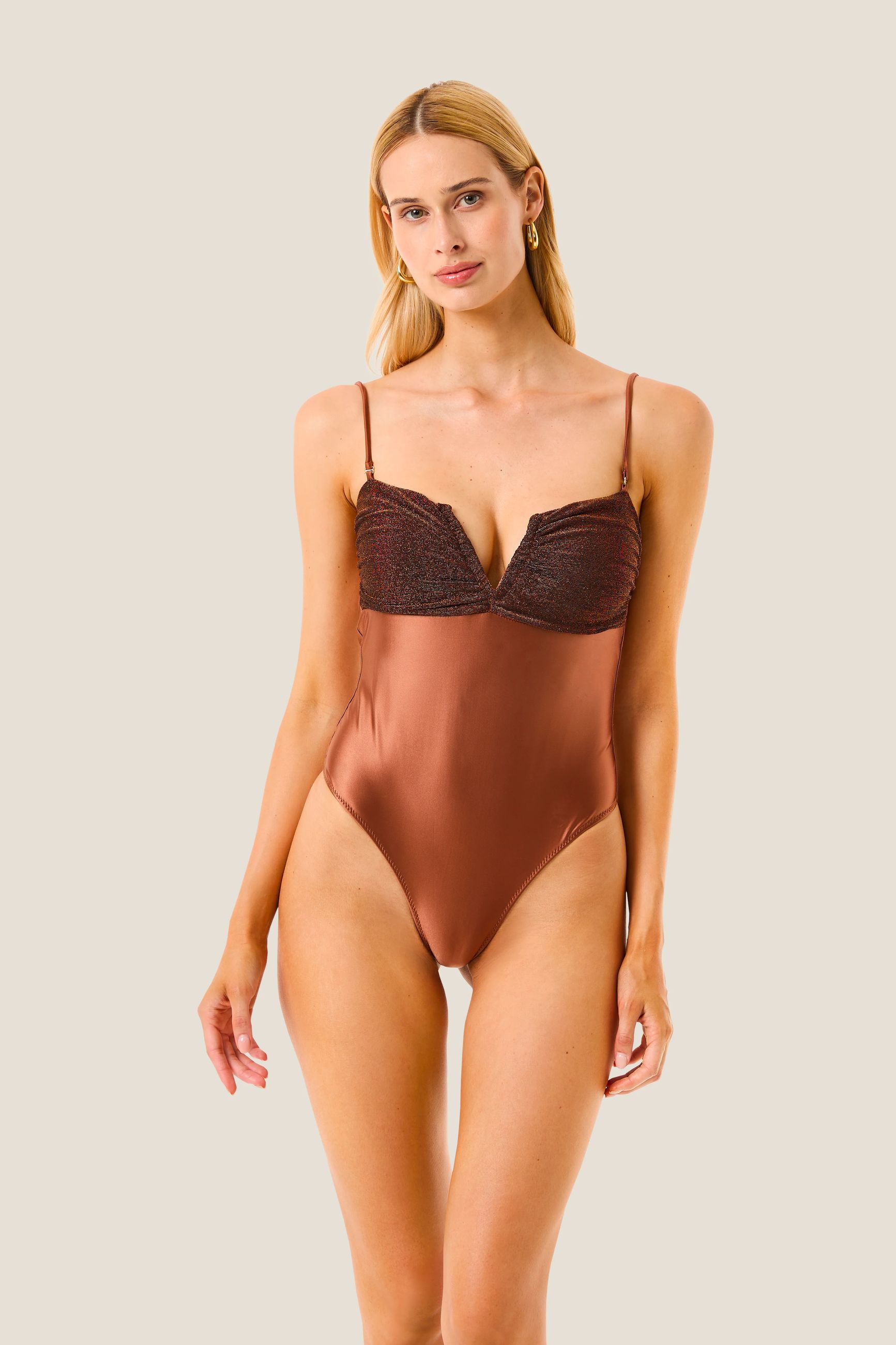 4Giveness COSTUME INTERO GLOSSY TOUCH   - 126WBWIN5728