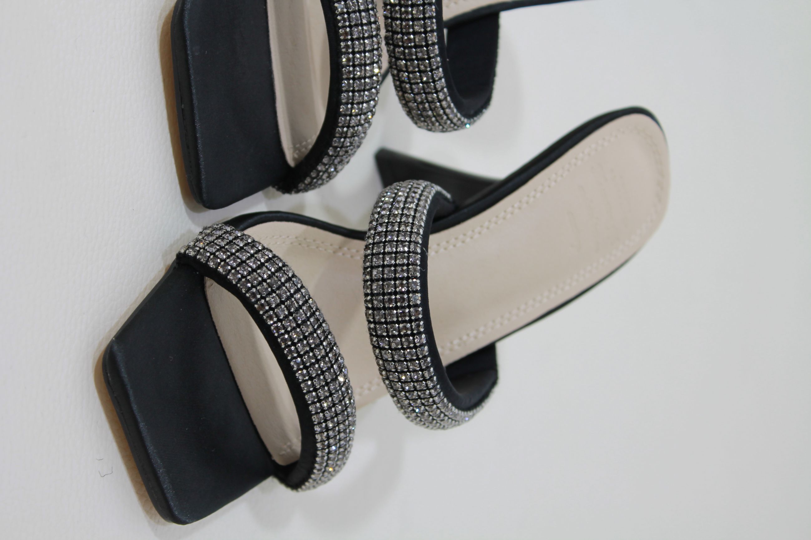 TWENTY FOURHAITCH SADIRA