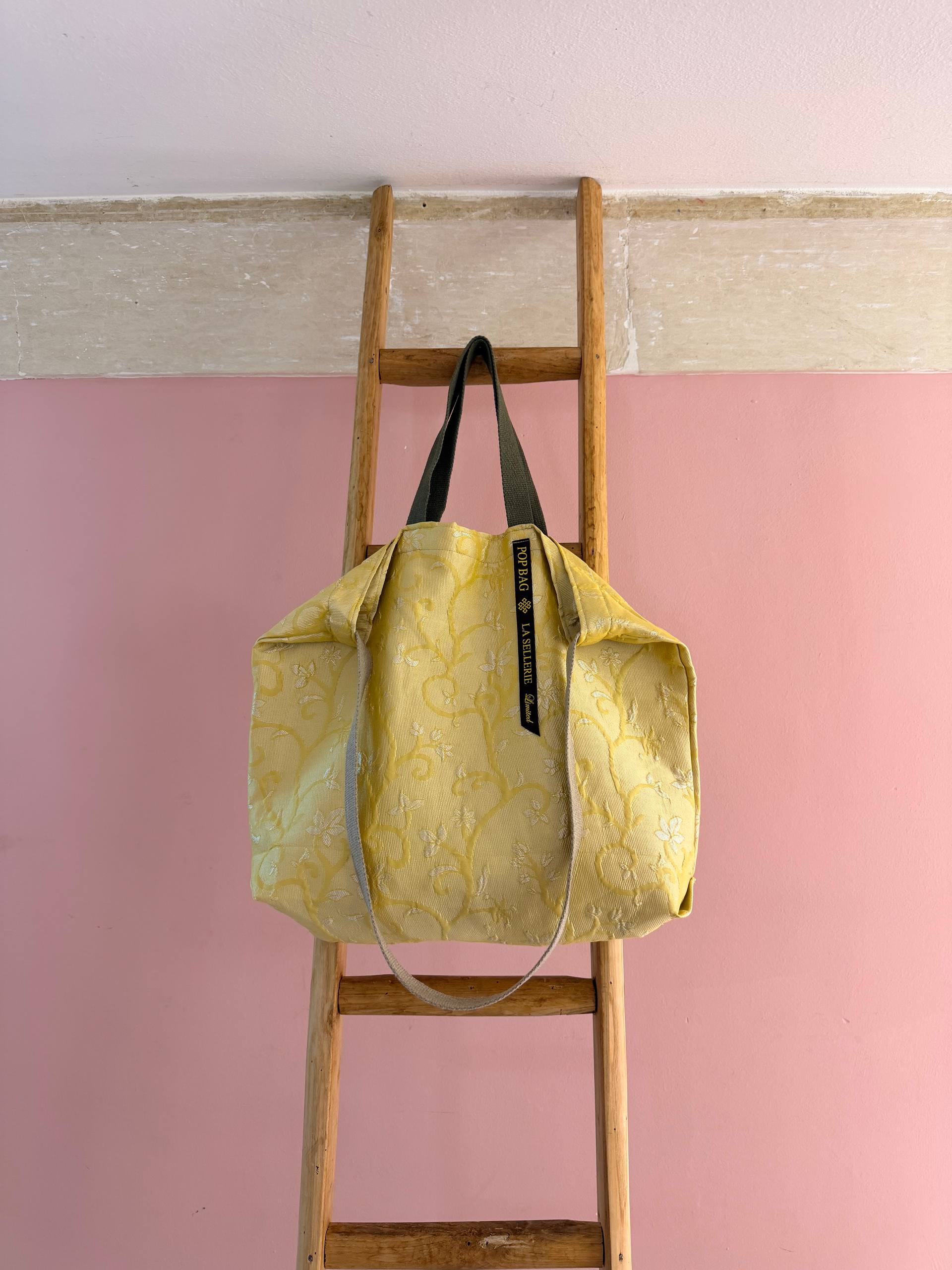 la sellerie POP BAG Ananas