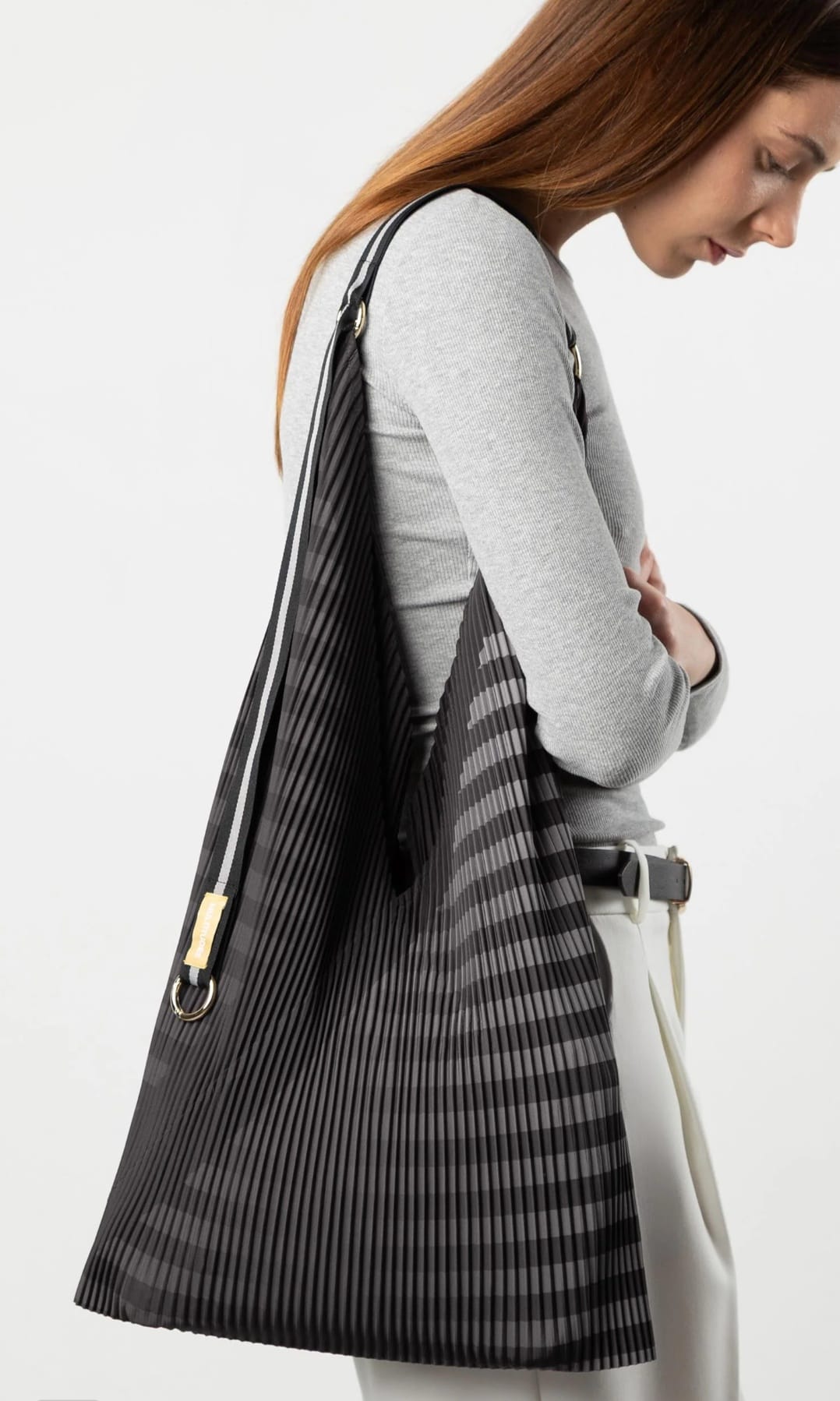 multitudes CLAUDIA BLACK Y BAG