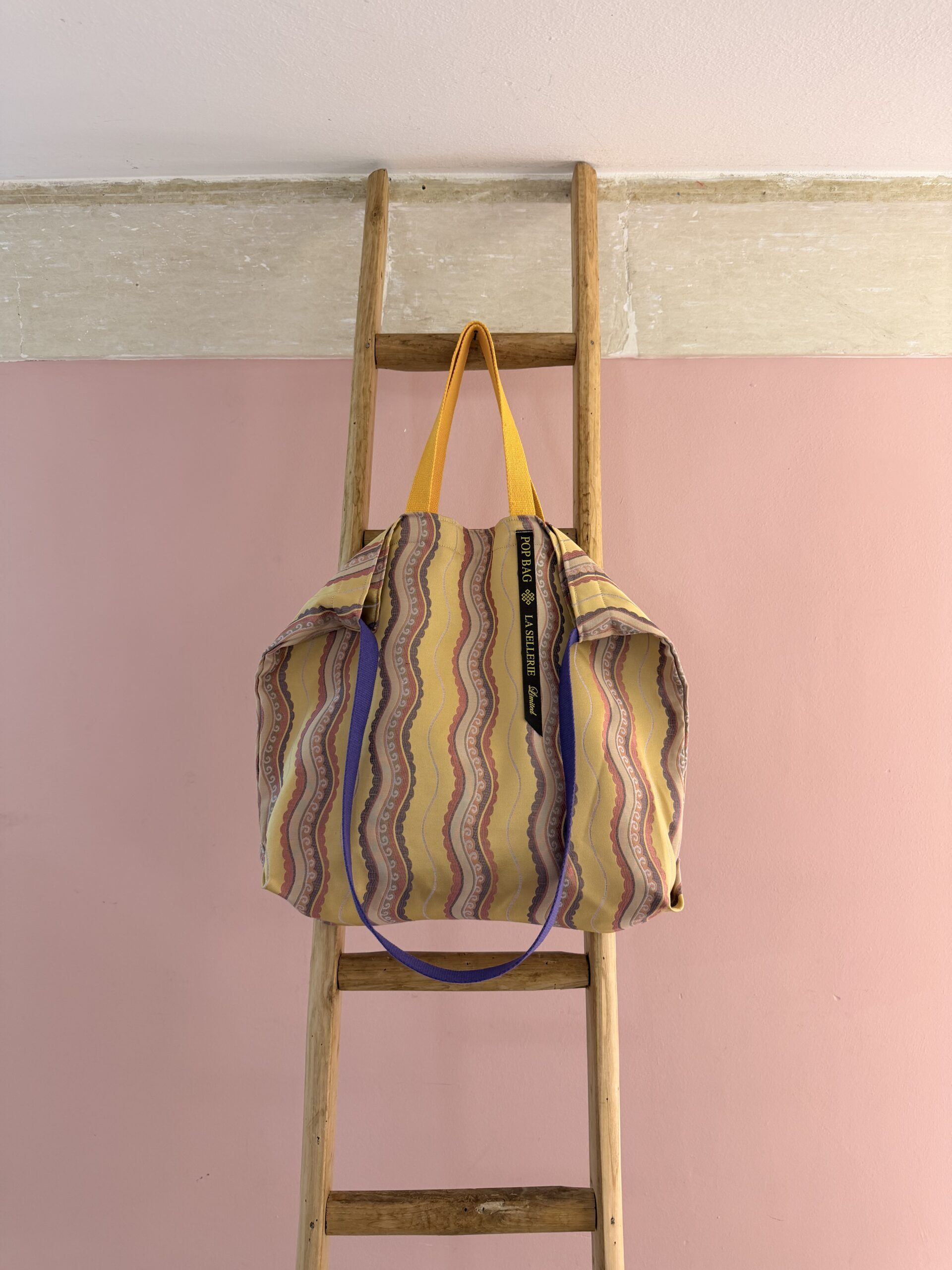 la sellerie POP BAG Ape Maia