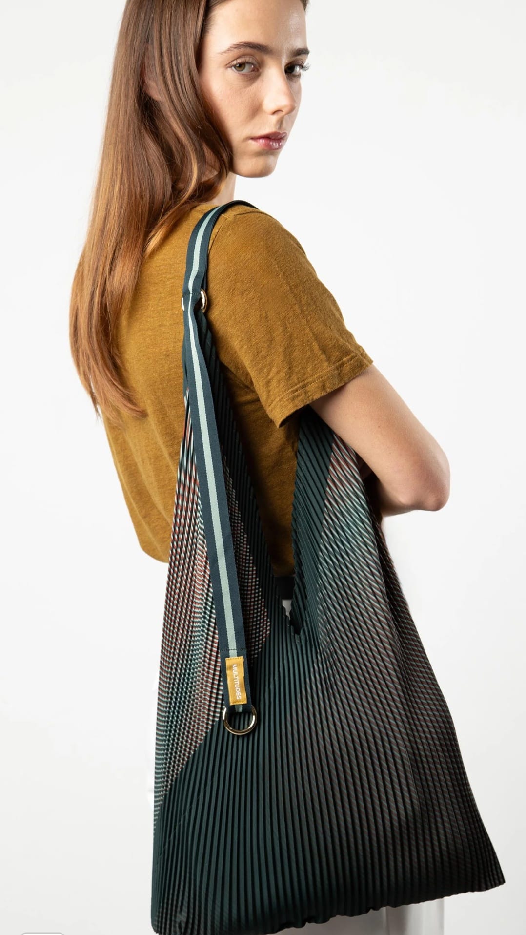 multitudes ISABELLA GREEN Y BAG