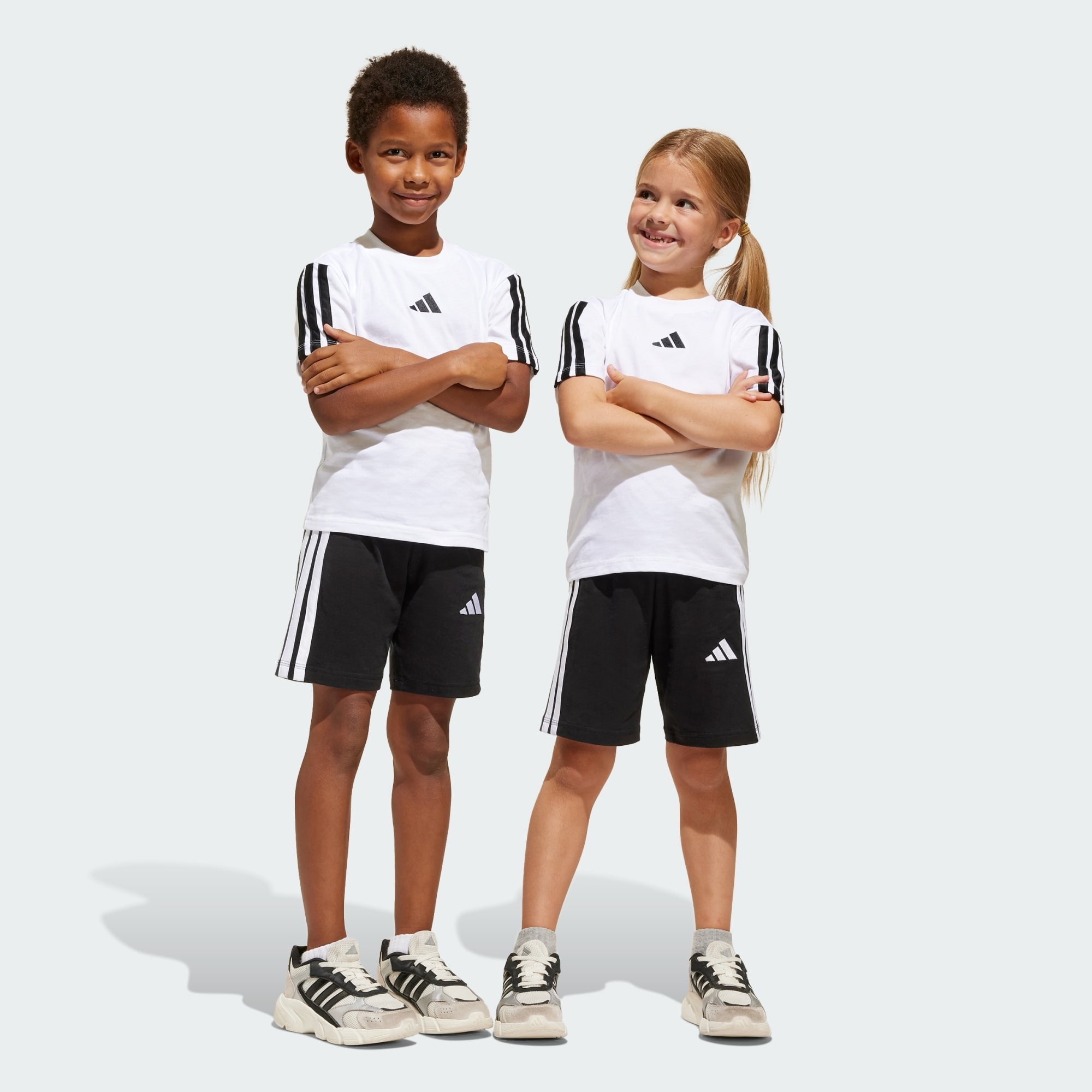 ADIDAS JE1401
