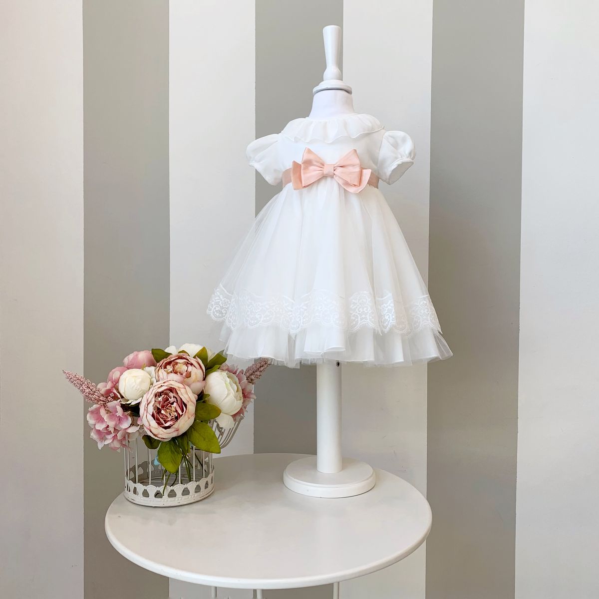 Abito battesimo bambina in georgette con cintura in contrasto Aletta