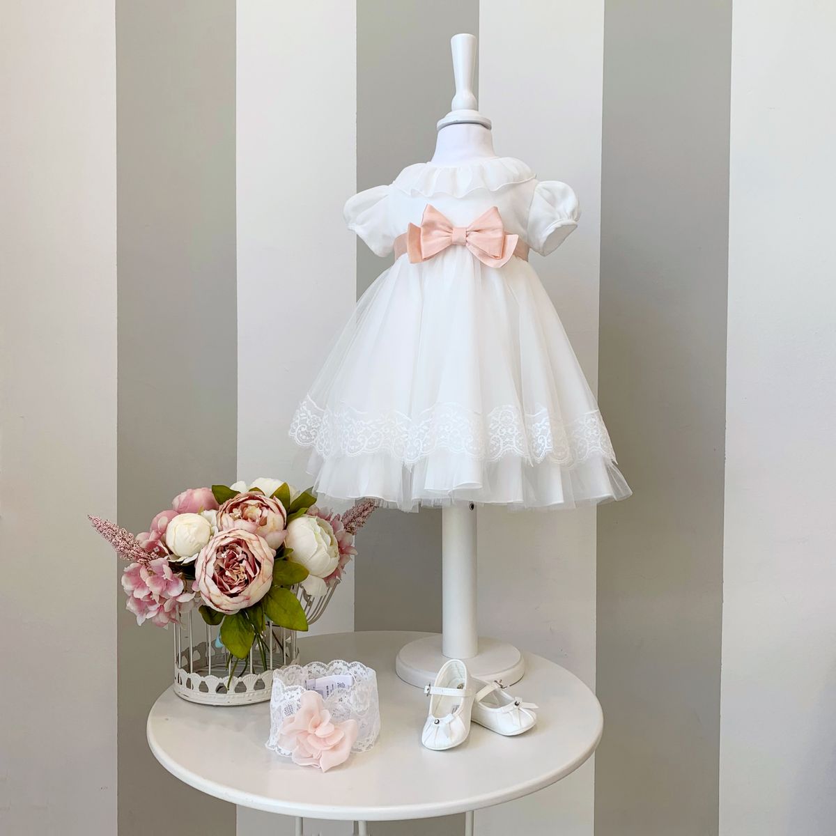 Abito battesimo bambina in georgette con cintura in contrasto Aletta