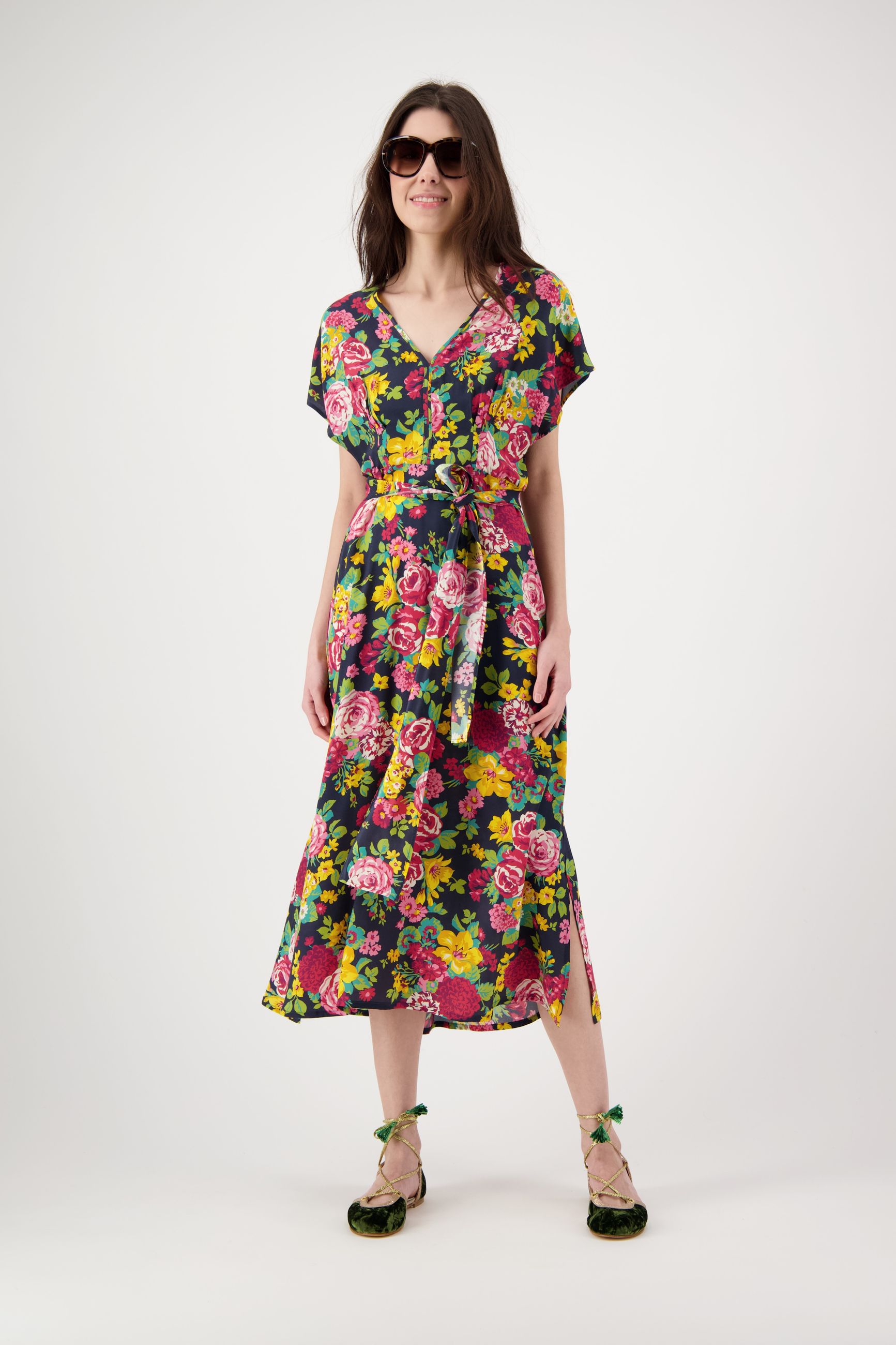 MIKI THUMB SUITEL BOUQUET