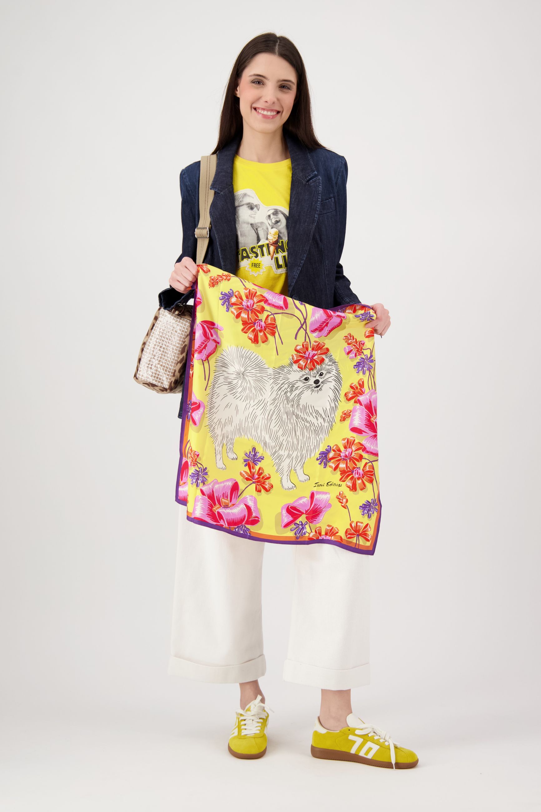 INOUI EDITIONS SQUARE 5 TOUTOU YELLOW