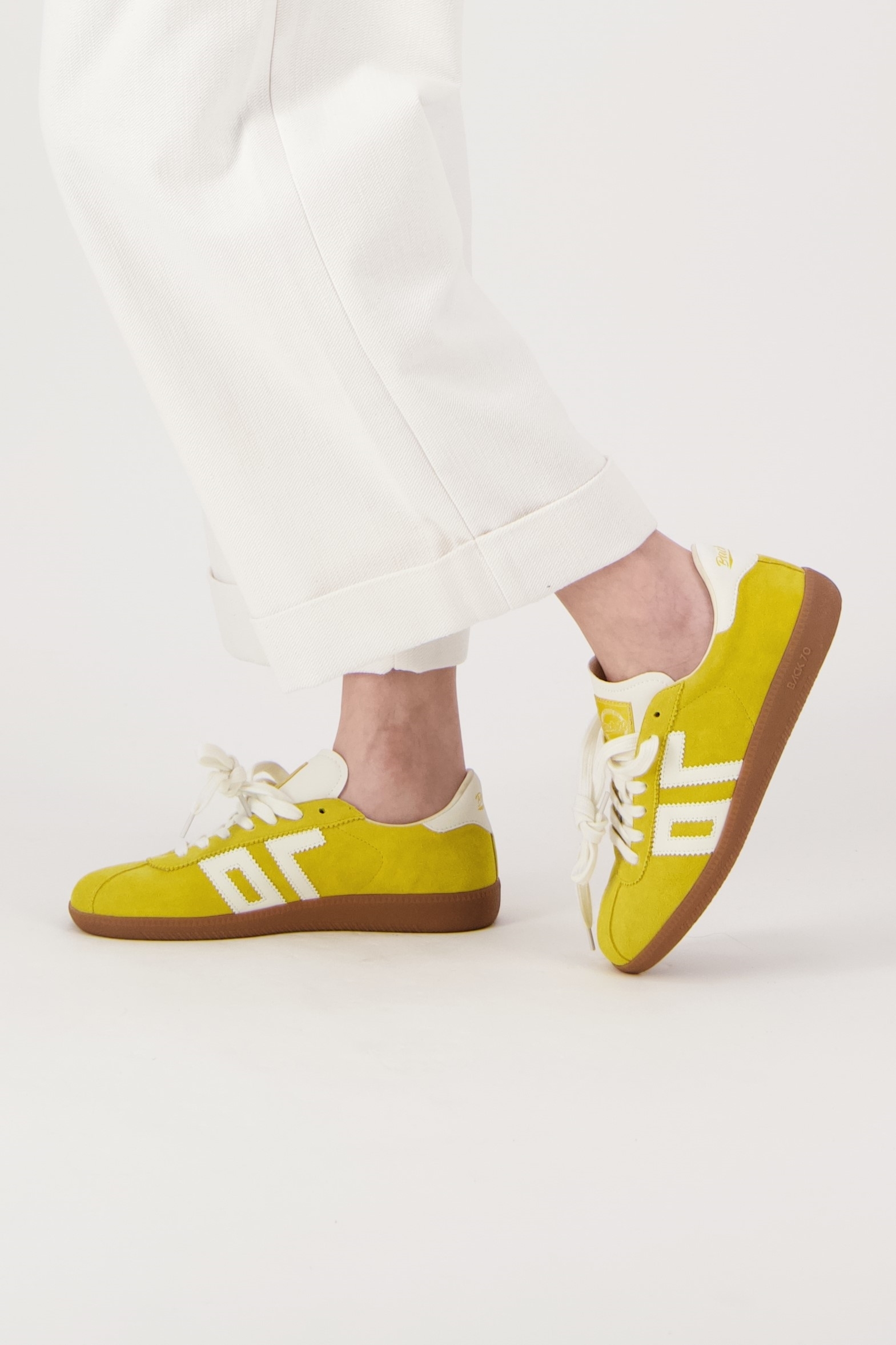 BACK 70 SHELLY YELLOW