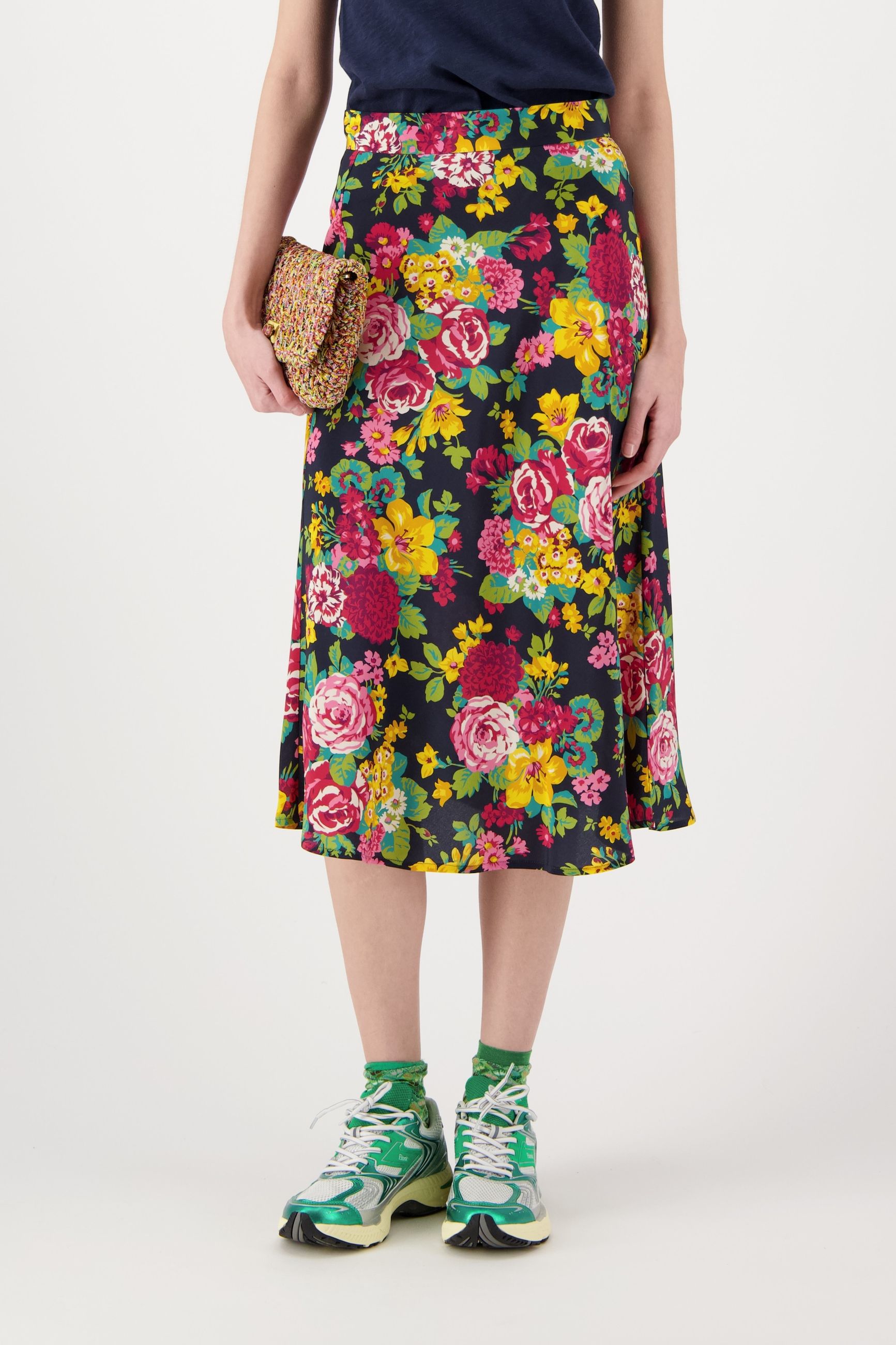MIKI THUMB SALVIE BOUQUET