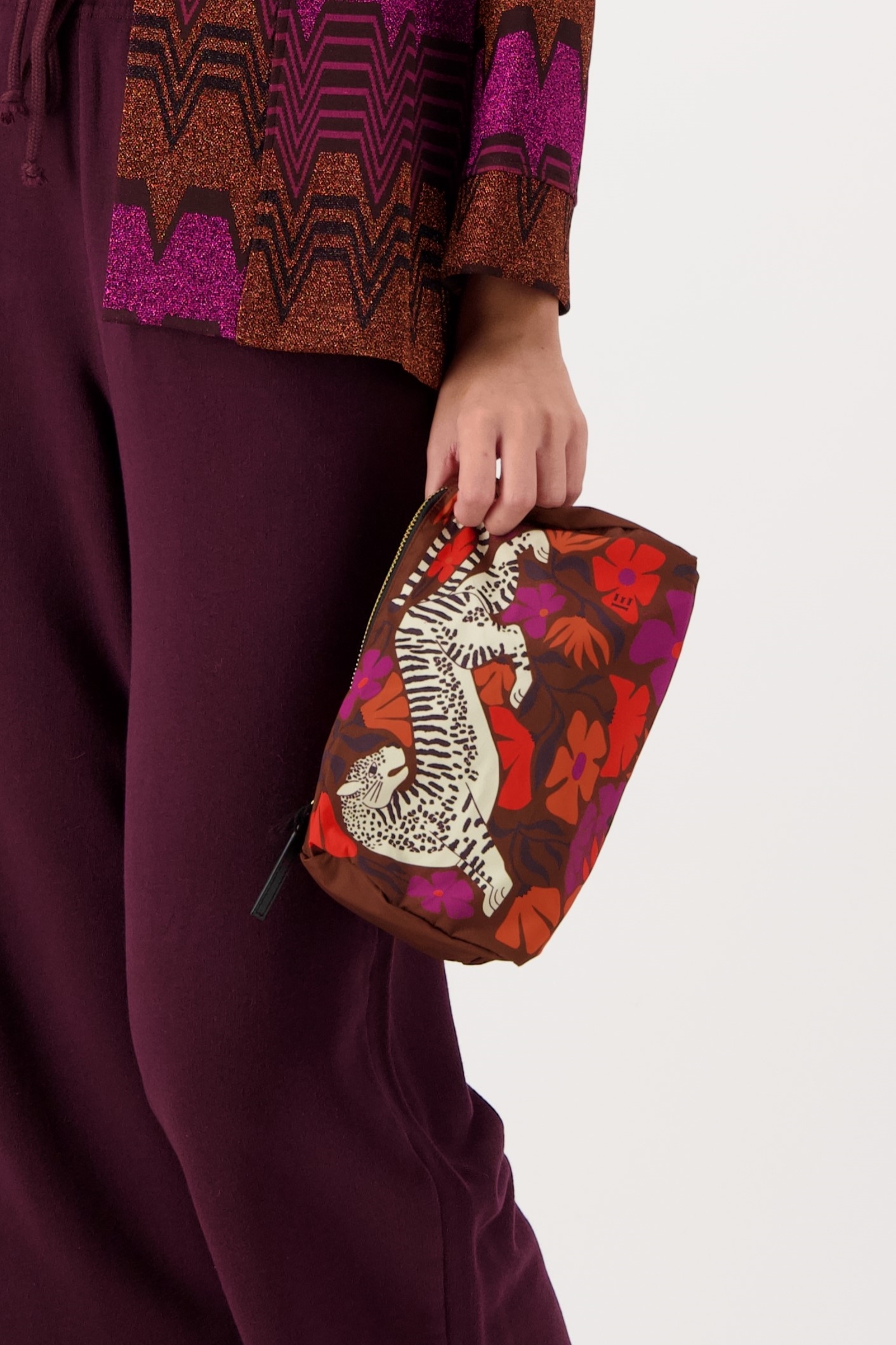 INOUI EDITIONS PANTEO S CASE