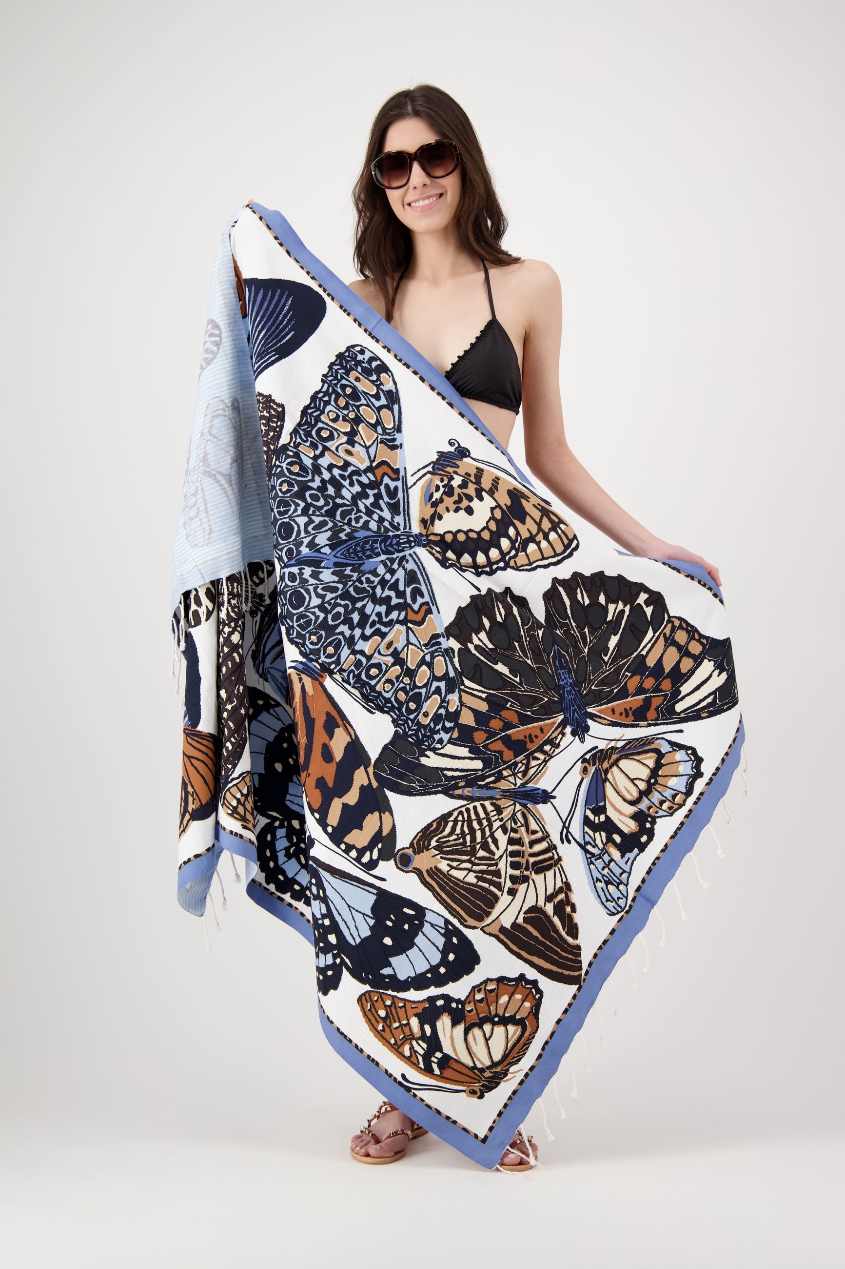 INOUI EDITIONS FOUTA 100 PAPILLONS BEIGE