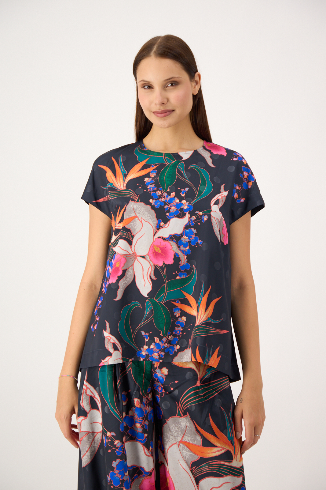 ESSENTIEL ANTWERP ISHIRT TOP