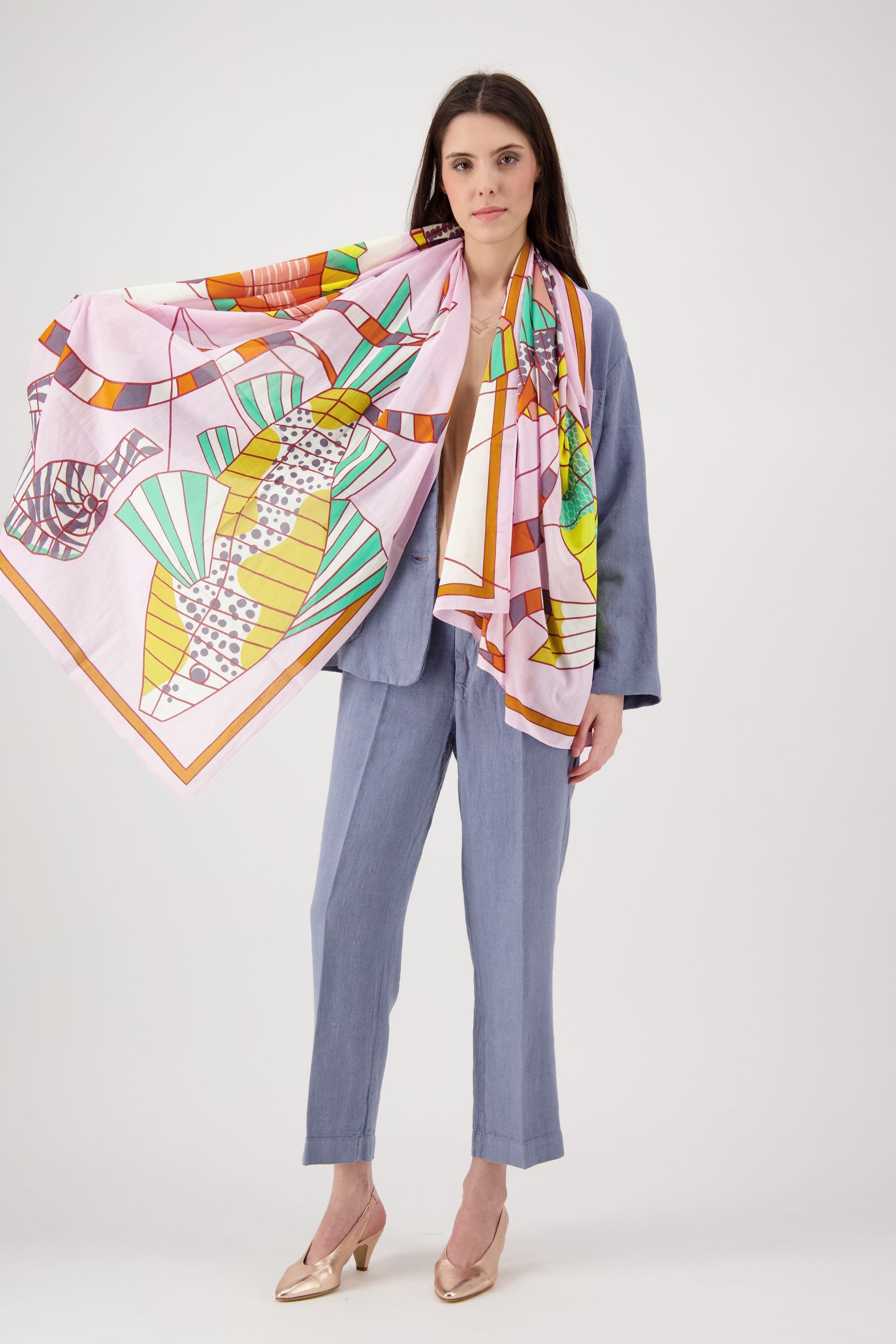 INOUI EDITIONS SCARF 100 CERFS VOLANTS PINK