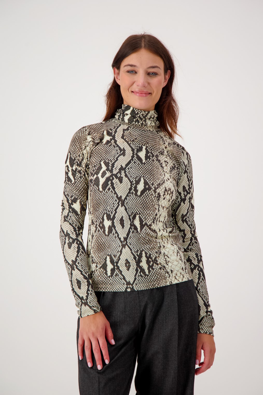 ESSENTIEL ANTWERP ILLIMATIC T-SHIRT