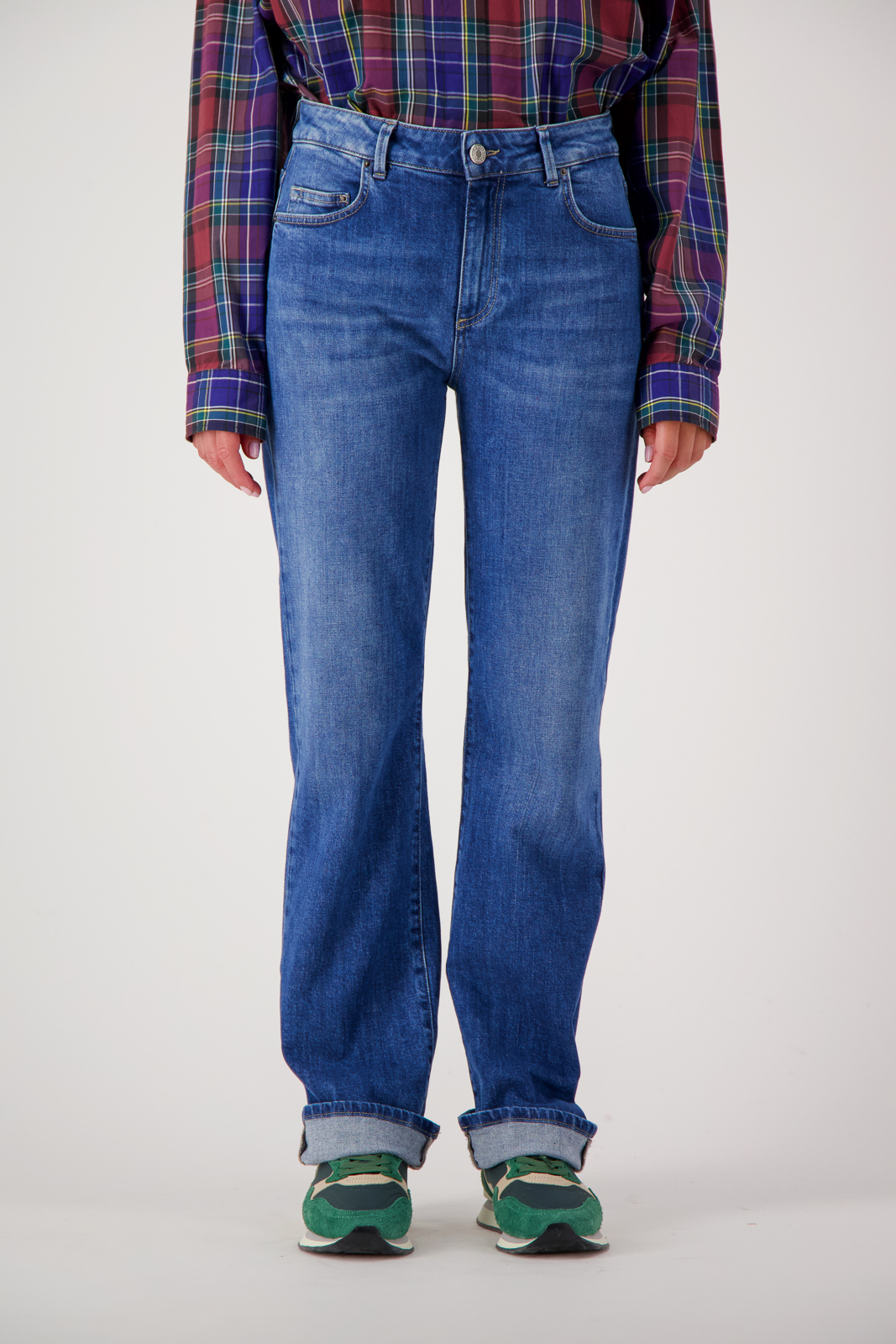 CIGALA'S 253 STRAIGHT 7Y