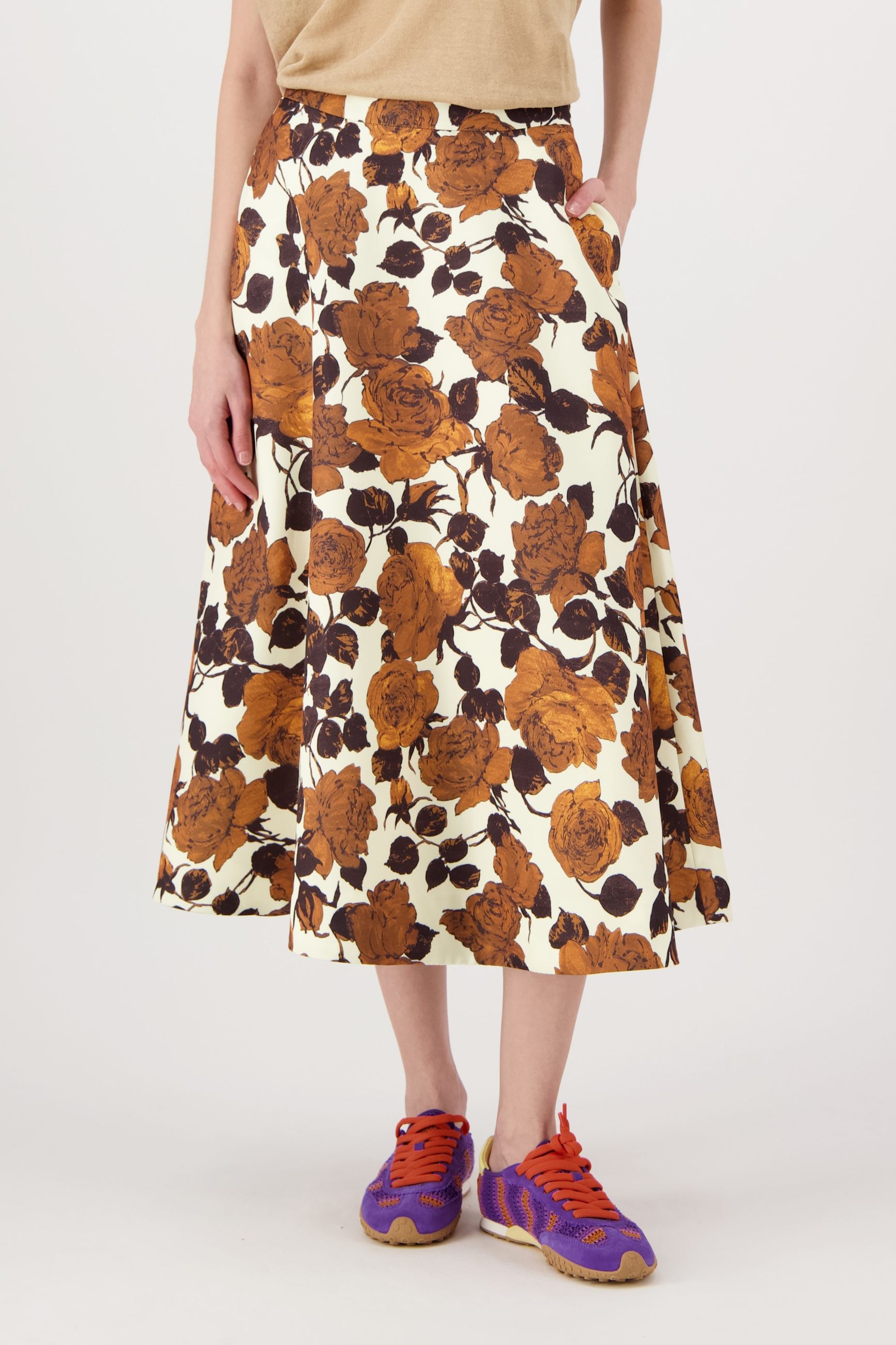 ESSENTIEL ANTWERP JULIO SKIRT OFF WHITE