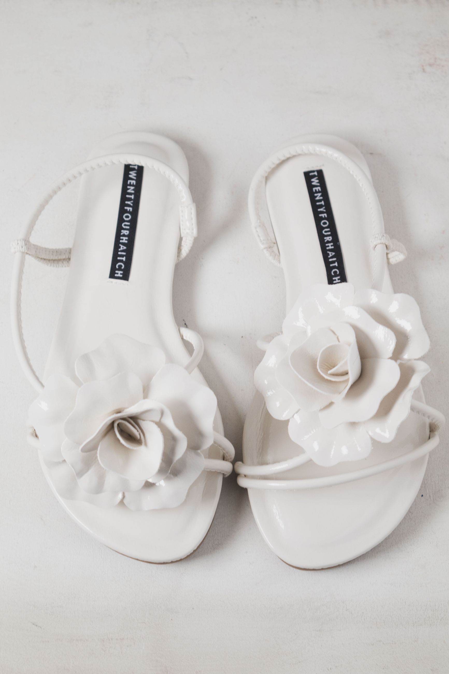 TWENTYFOURHAITCH SANDALO IN VERNICE FLOREALE