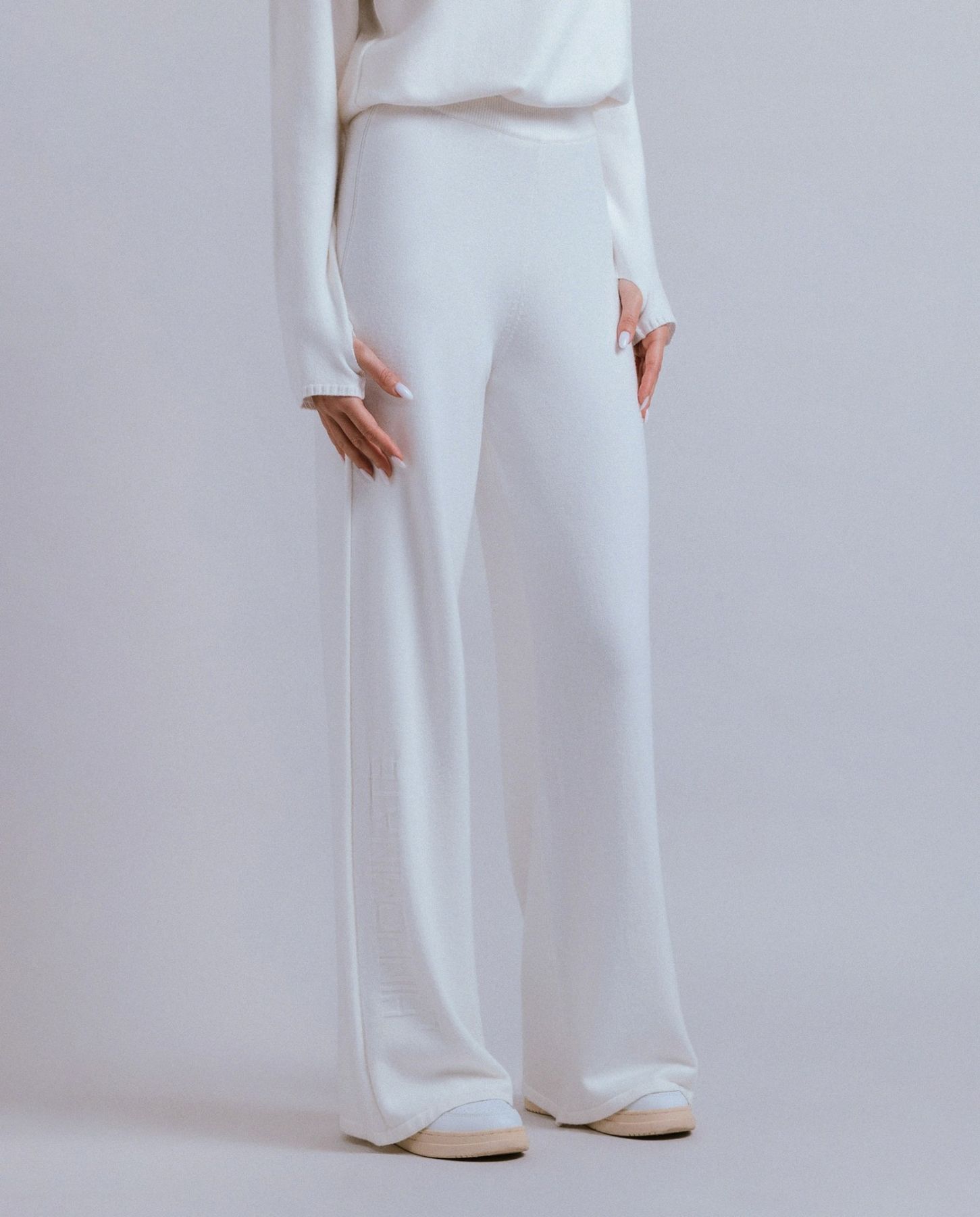 HINNOMINATE PANTALONE A PALAZZO DONNA