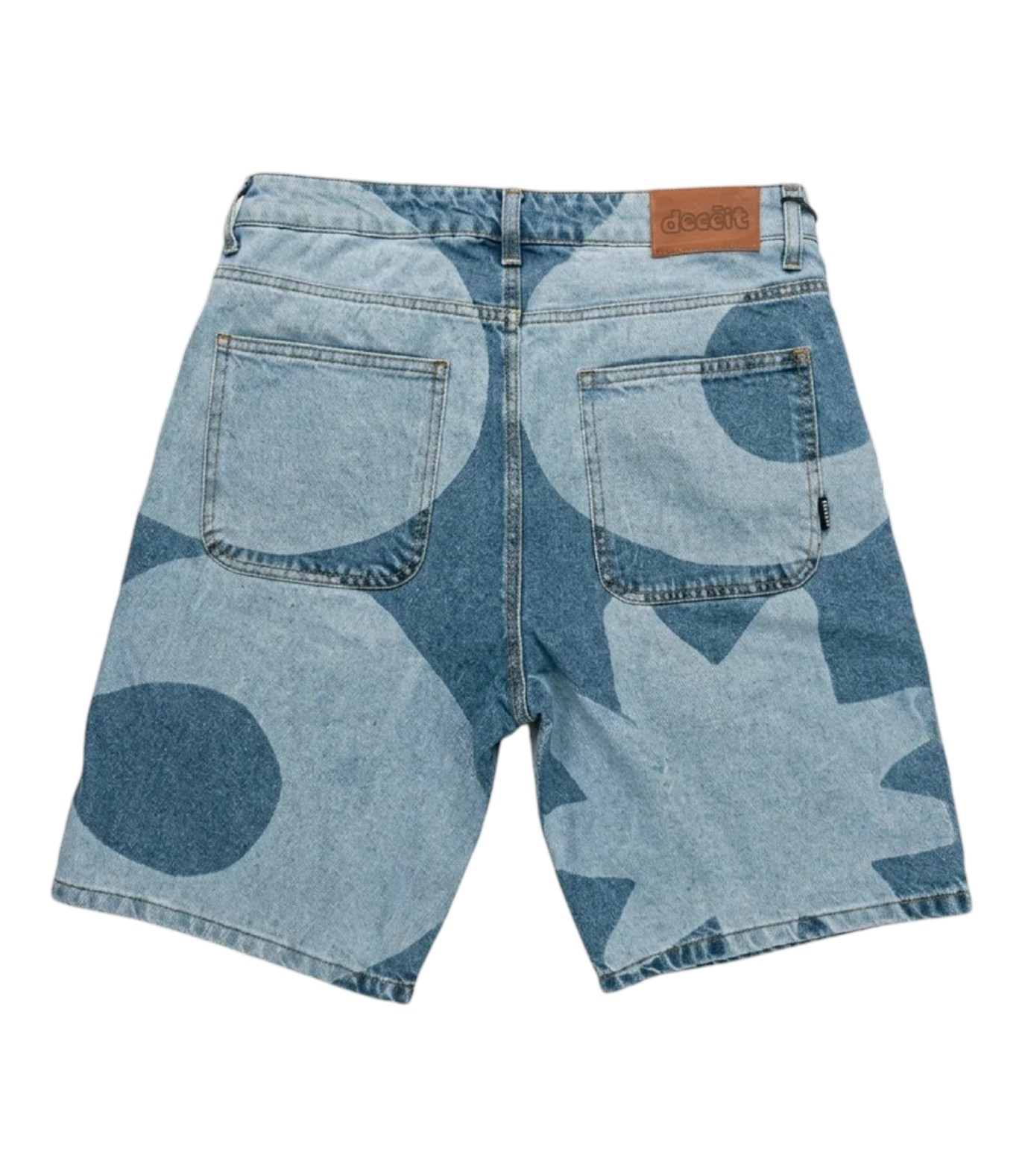 DECĒIT SHORTS