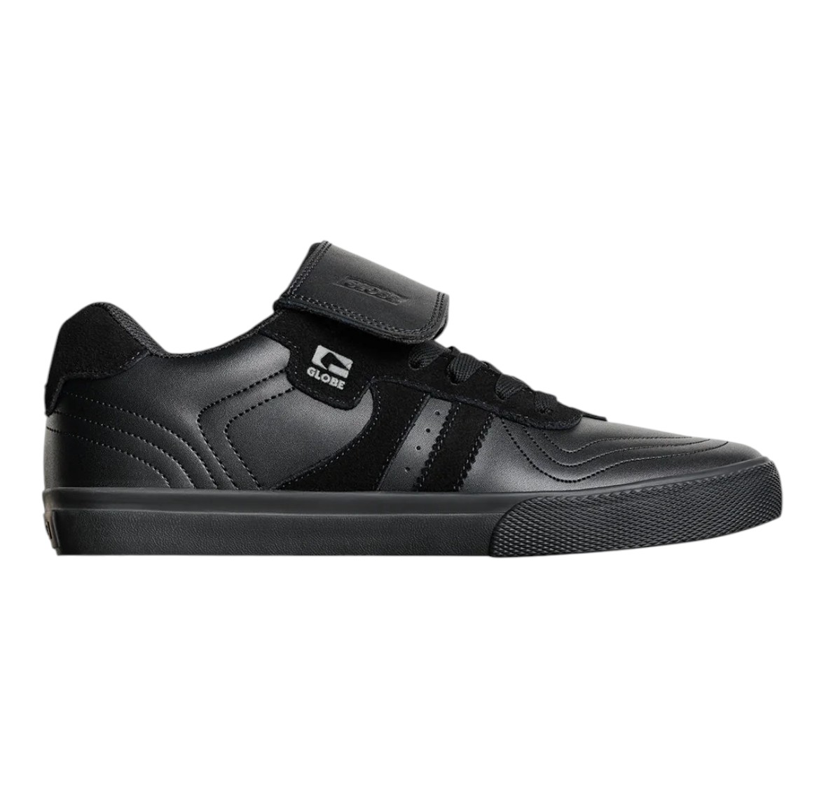 GLOBE SNEAKERS