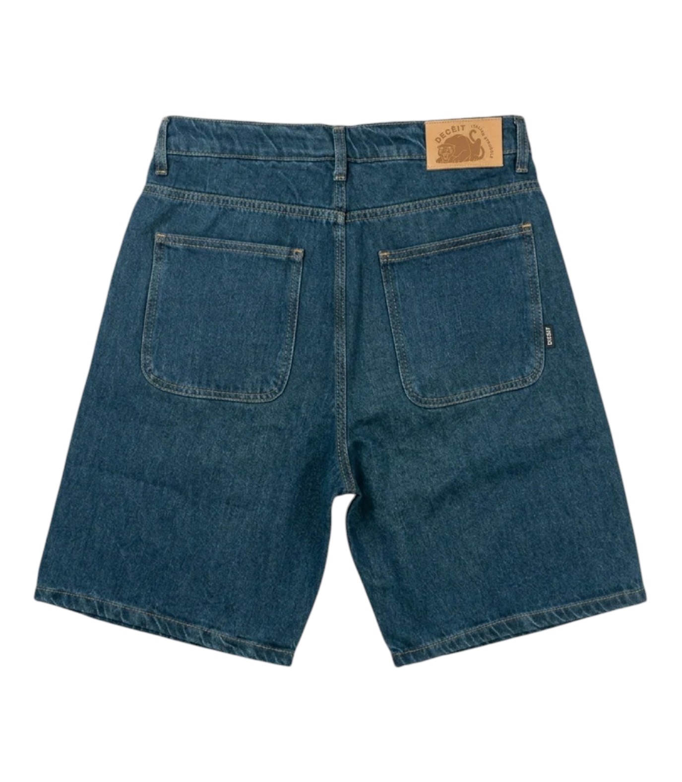 DECĒIT SHORTS