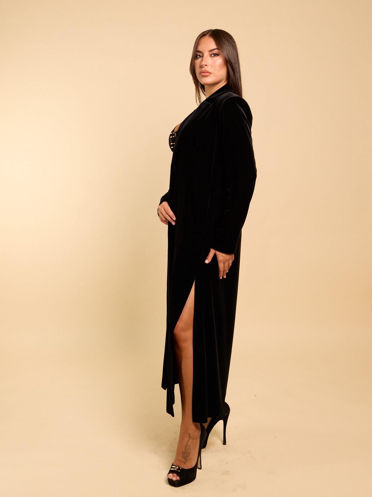 CARLA RUIZ 53104