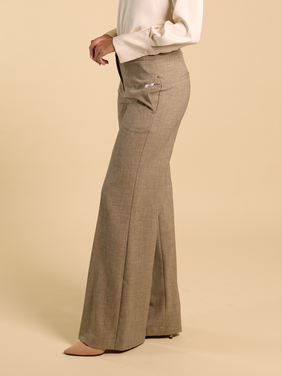 HINNOMINATE Pantalone Donna