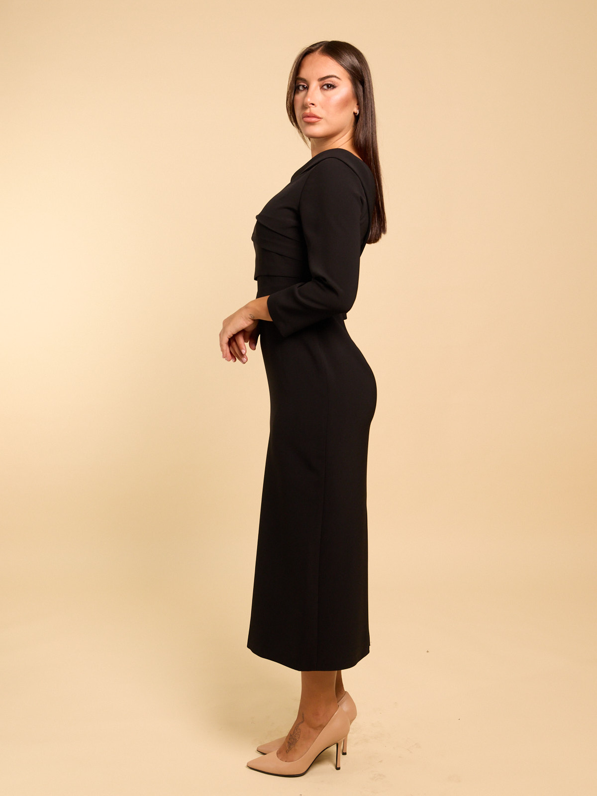 CARLA RUIZ 53047
