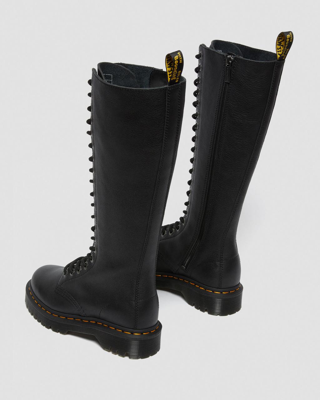 Acquista Dr. Martens Stivaletto di pelle 1460 - bianco su
