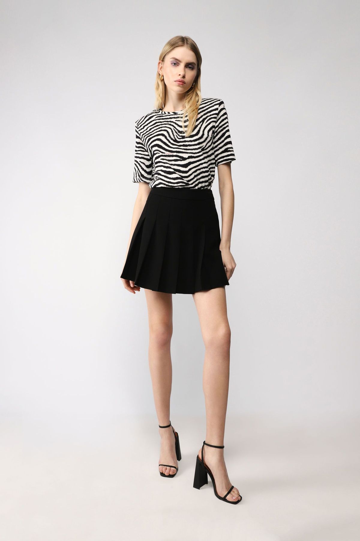 IMPERIAL GONNA DONNA