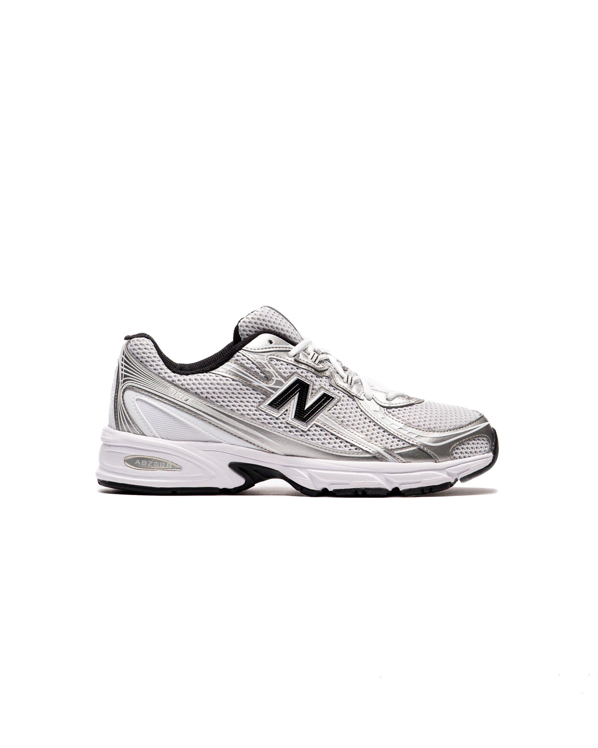 NEW BALANCE U740NW2