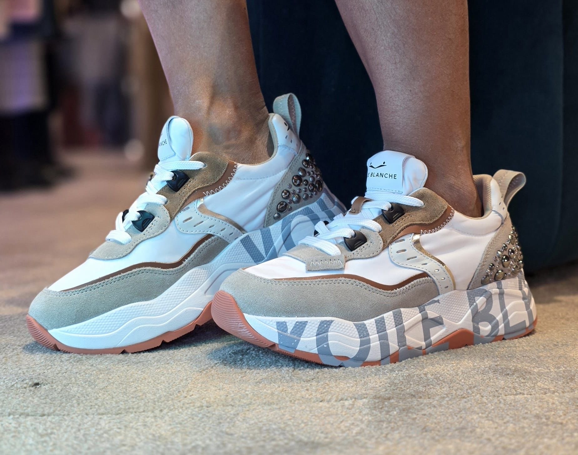 VOILE BLANCHE CLUB105