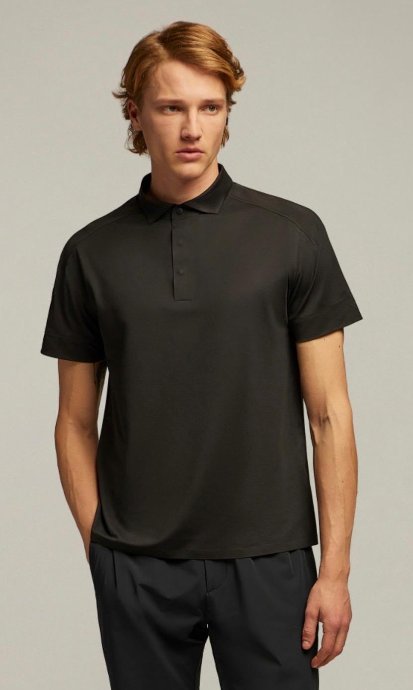 MACRON.ONE CHARLIE PIQUET