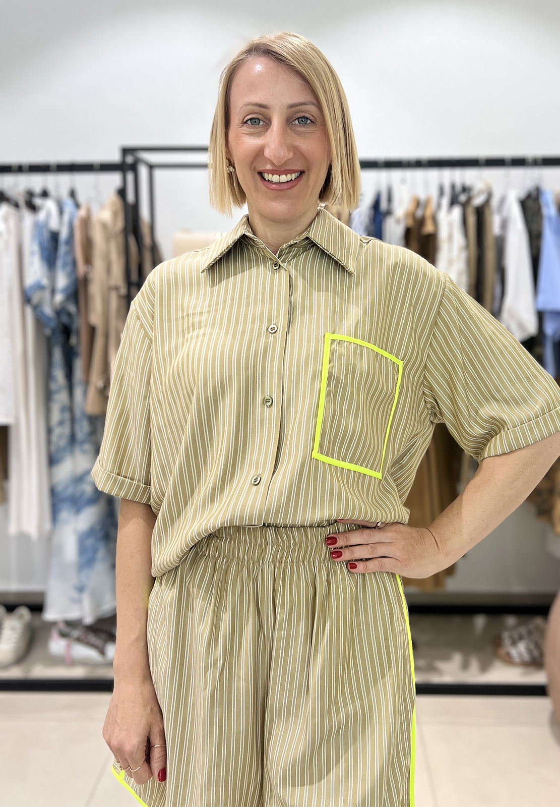 TENSIONE IN CAMICIA CON TASCHINO