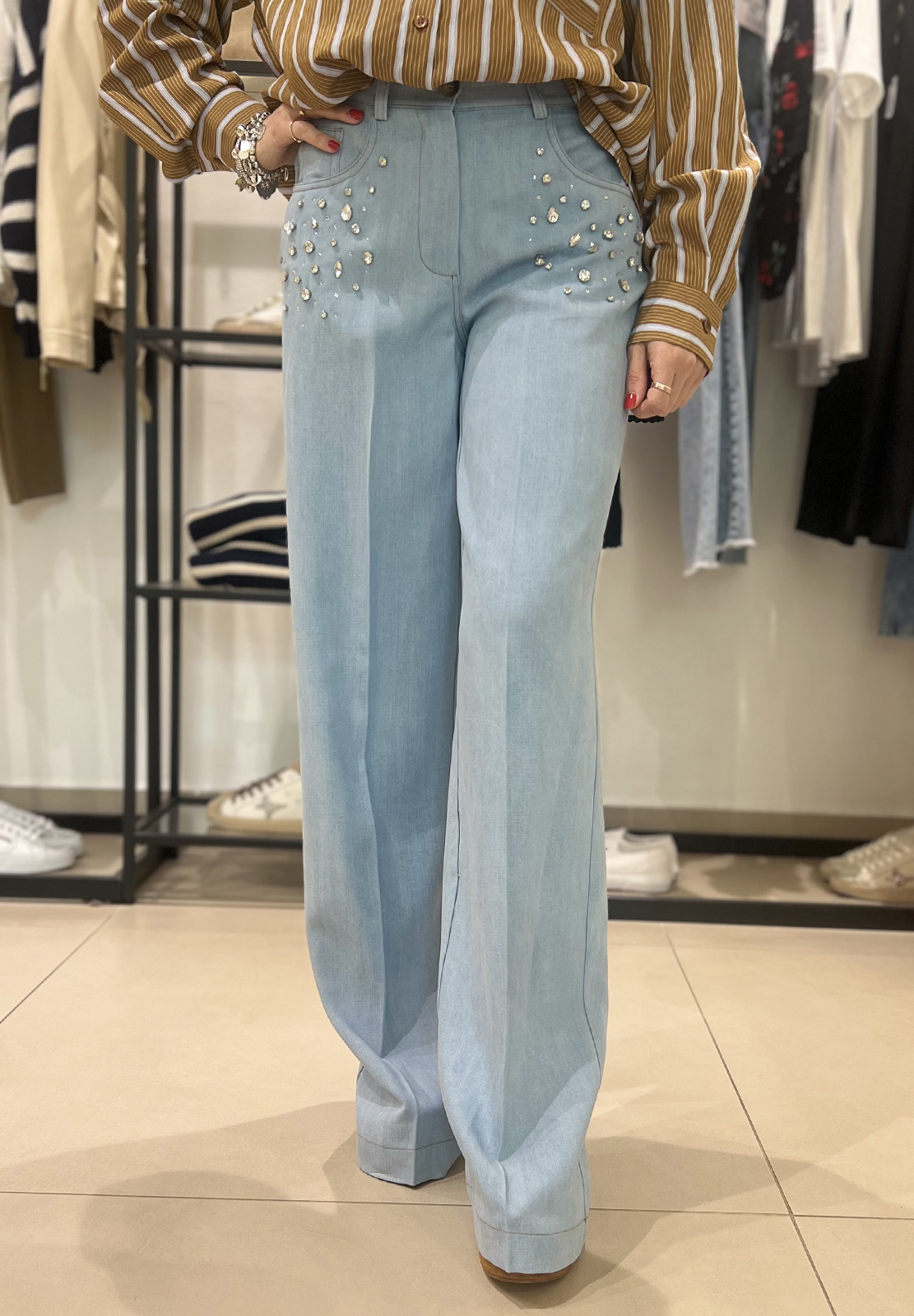 KIKISIX JEANS CON STRASS