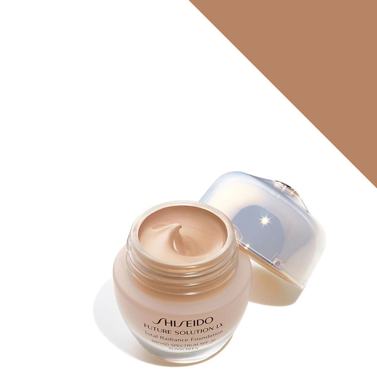 SHISEIDO FUT. SOL. LX TOT. RADIANCE FOUND. SPF15