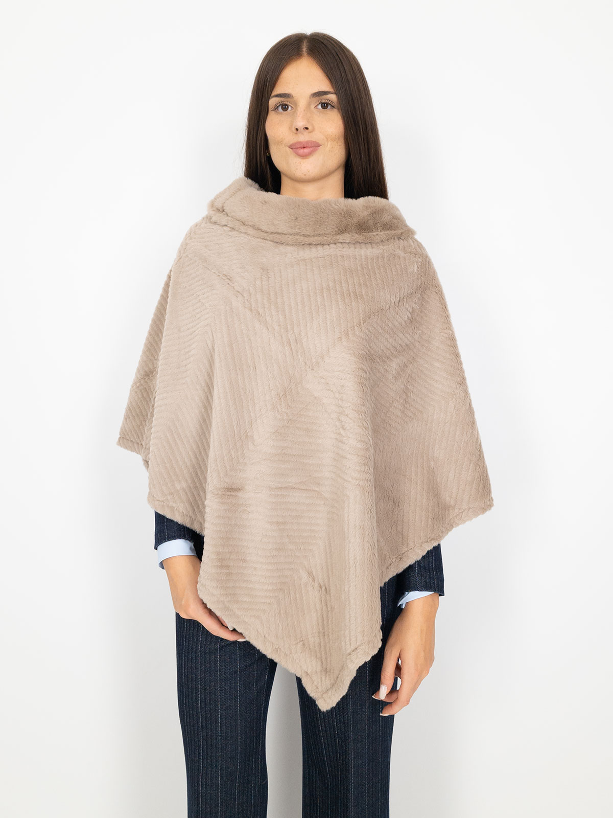 Poncho Donna Invernale Elegante in Pelliccia Sintetica