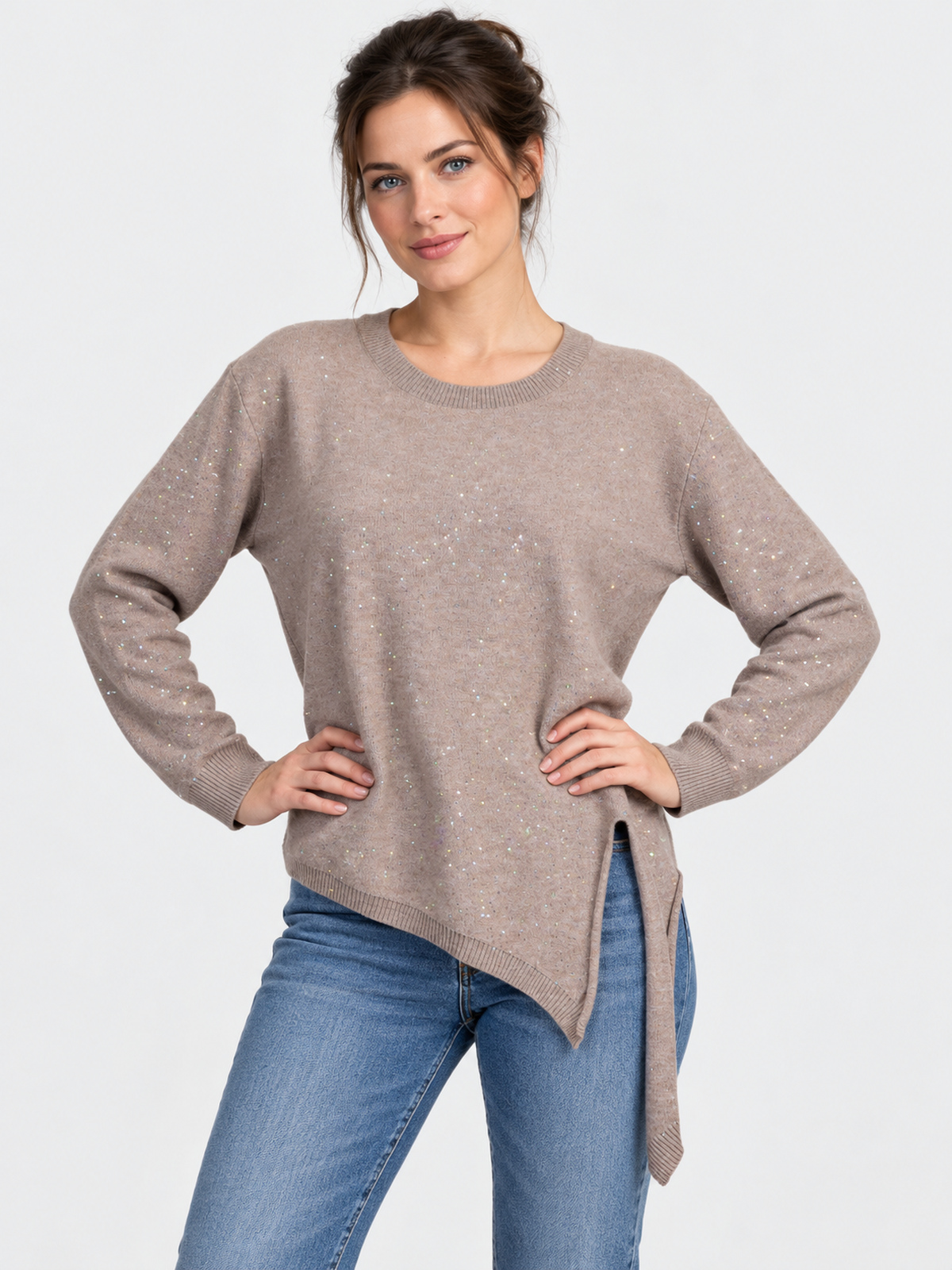 Maglia girocollo con micropaillettes e spacco laterale