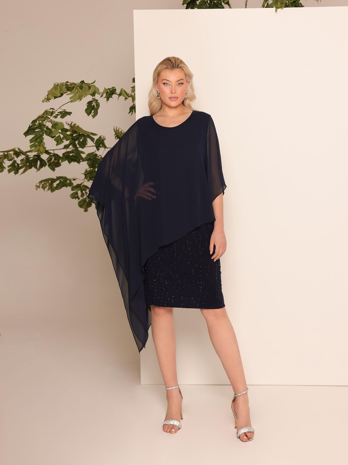 Elegant short curvy dress for special occasions