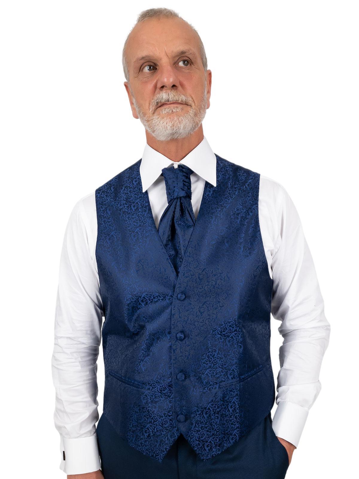 Gilet uomo cerimonia con plastron papillon cravatta e fazzoletto