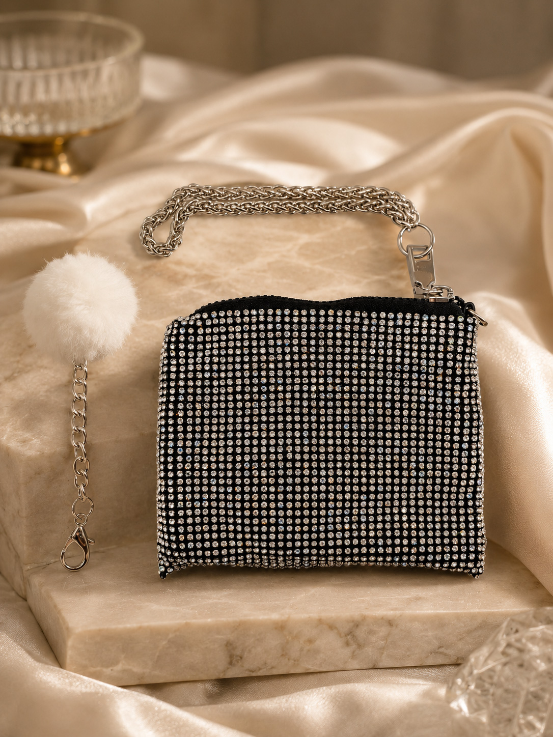 Mini Pochette Nero con Strass Porta Monete e Documenti V6064-NERO