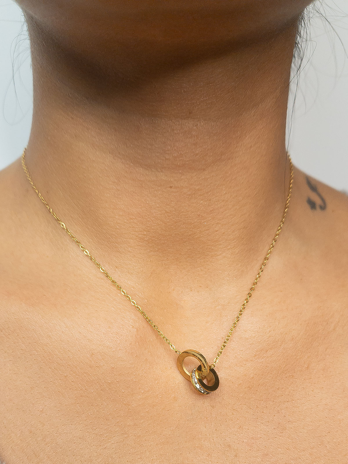 Strabello Bijoux Collana Doppio Cerchio Intrecciato con Zirconi 87703-0