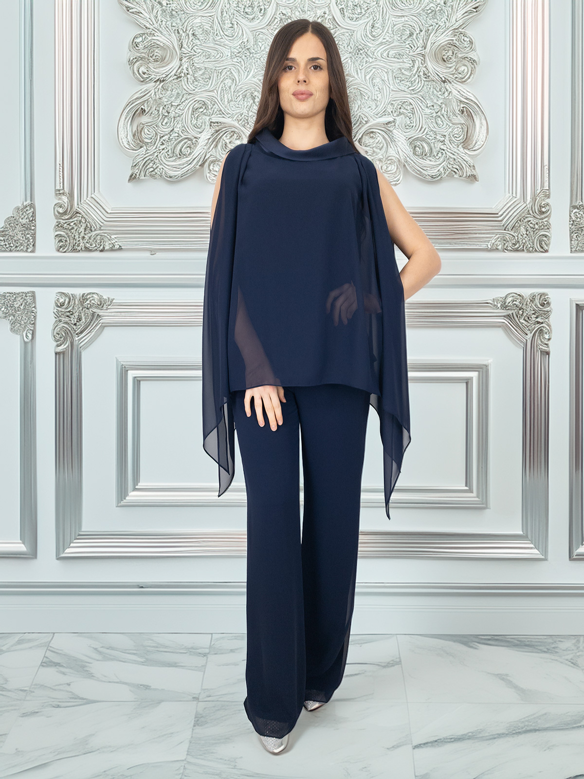 Completo Donna in Chiffon con Casacca Effetto Mantella e Pantalone Elegante