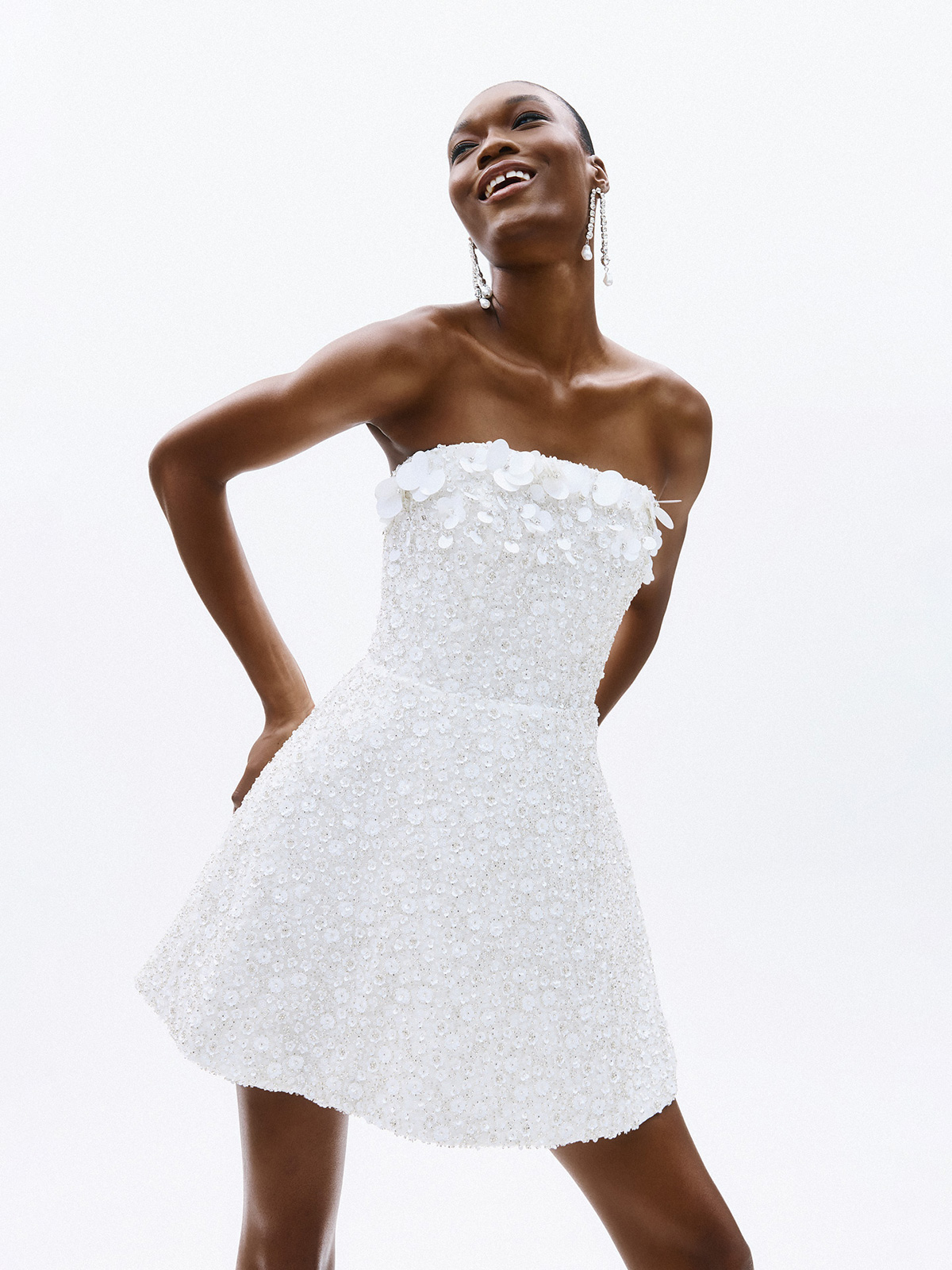 Abito da Sposa Corto Bianco con Perline e Paillettes a4860w