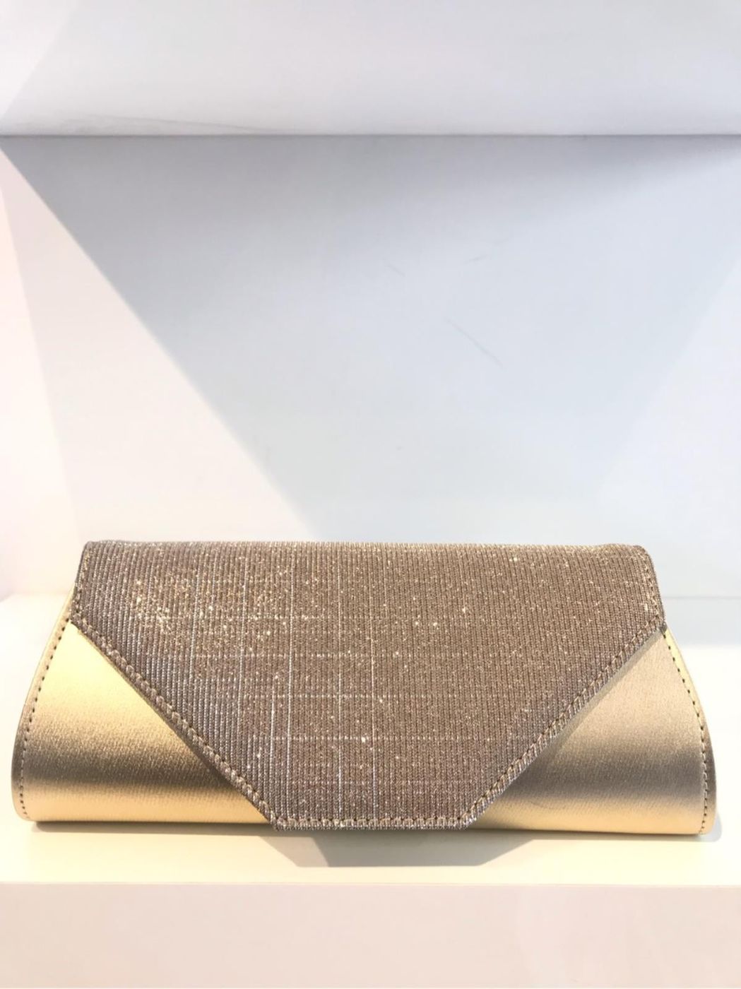 Le Beatrici Pochette B26